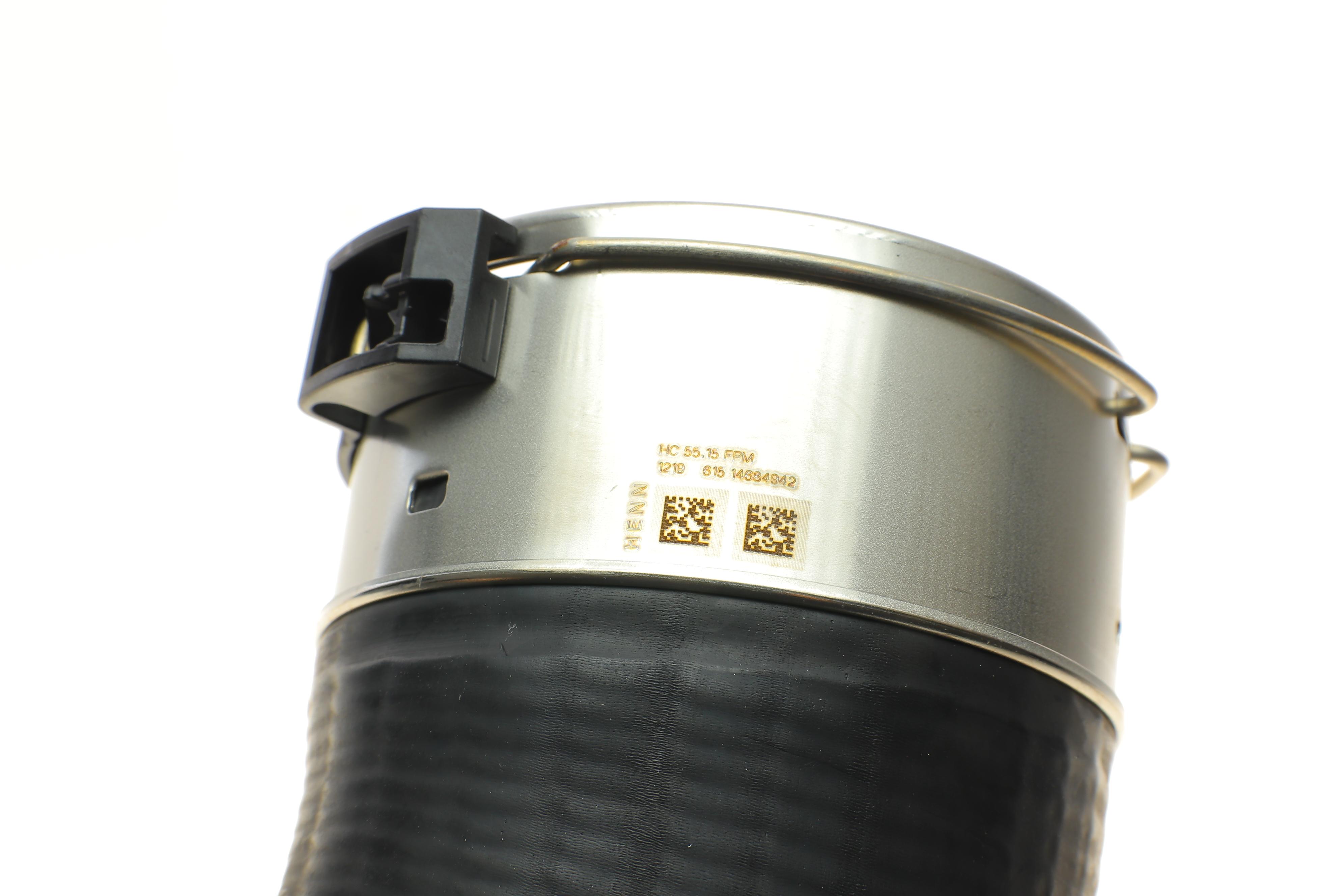 Патрубок інтеркулера (L) BMW 1 (F20/F21)/3 (F30/F80) 15- B37/B38