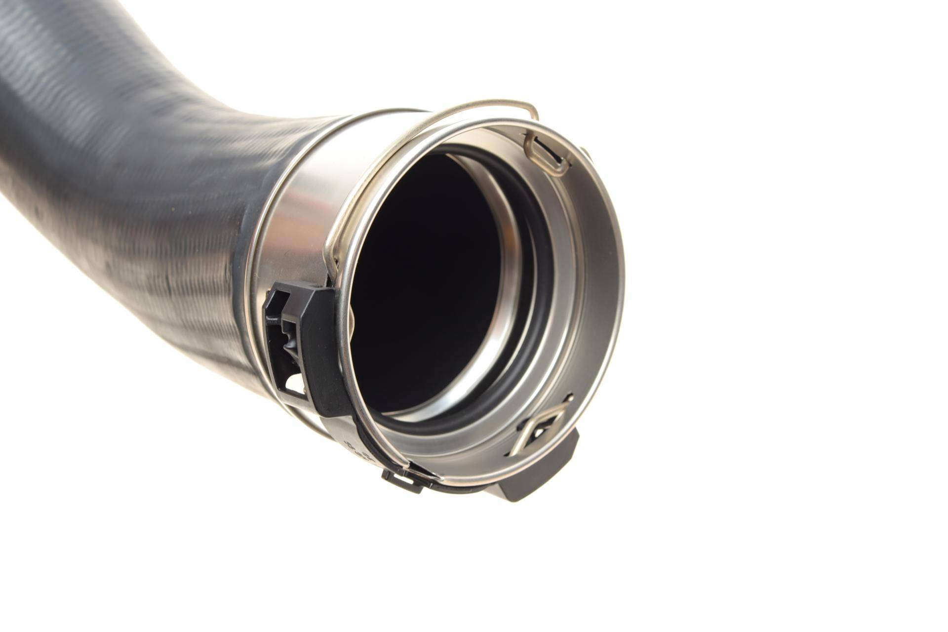 Патрубок інтеркулера (L) BMW 1 (F20/F21)/3 (F30/F80) 15- B38