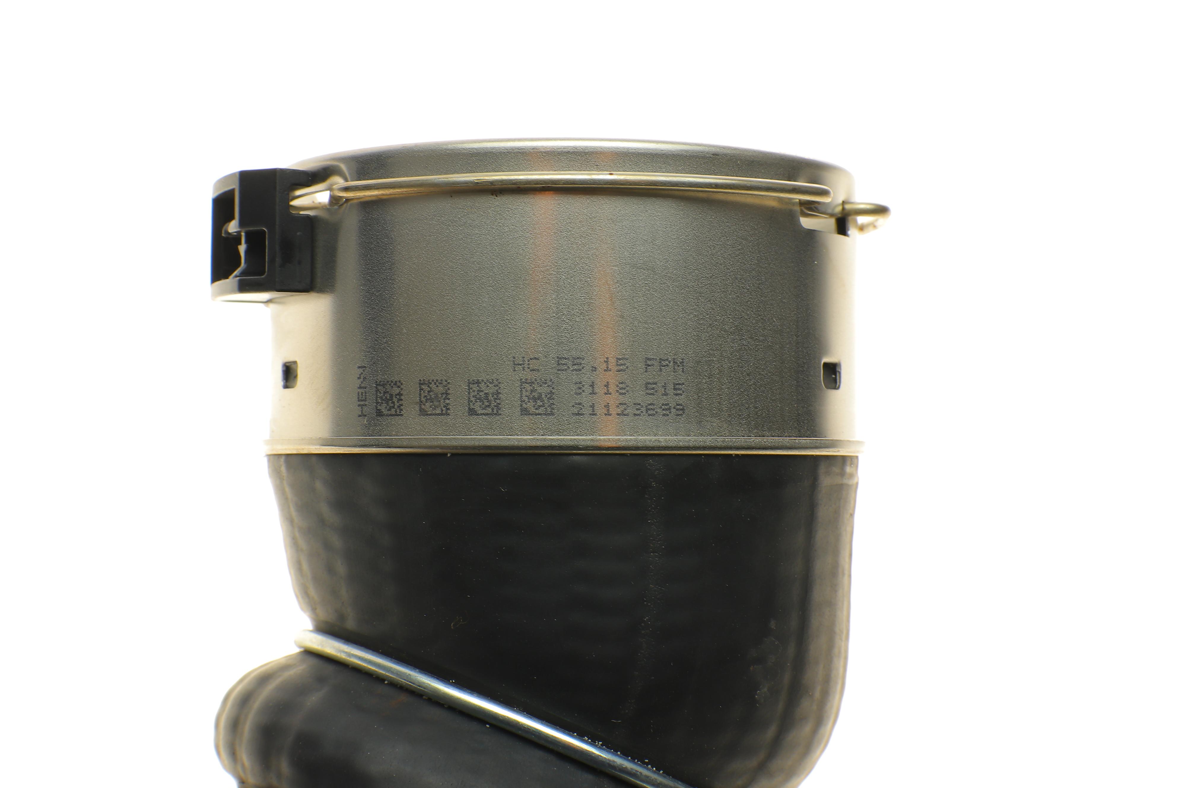 Патрубок інтеркулера (R) BMW X5 (F15/F85)/X6 (F16/F86) 3.0d 13-19 (N57)