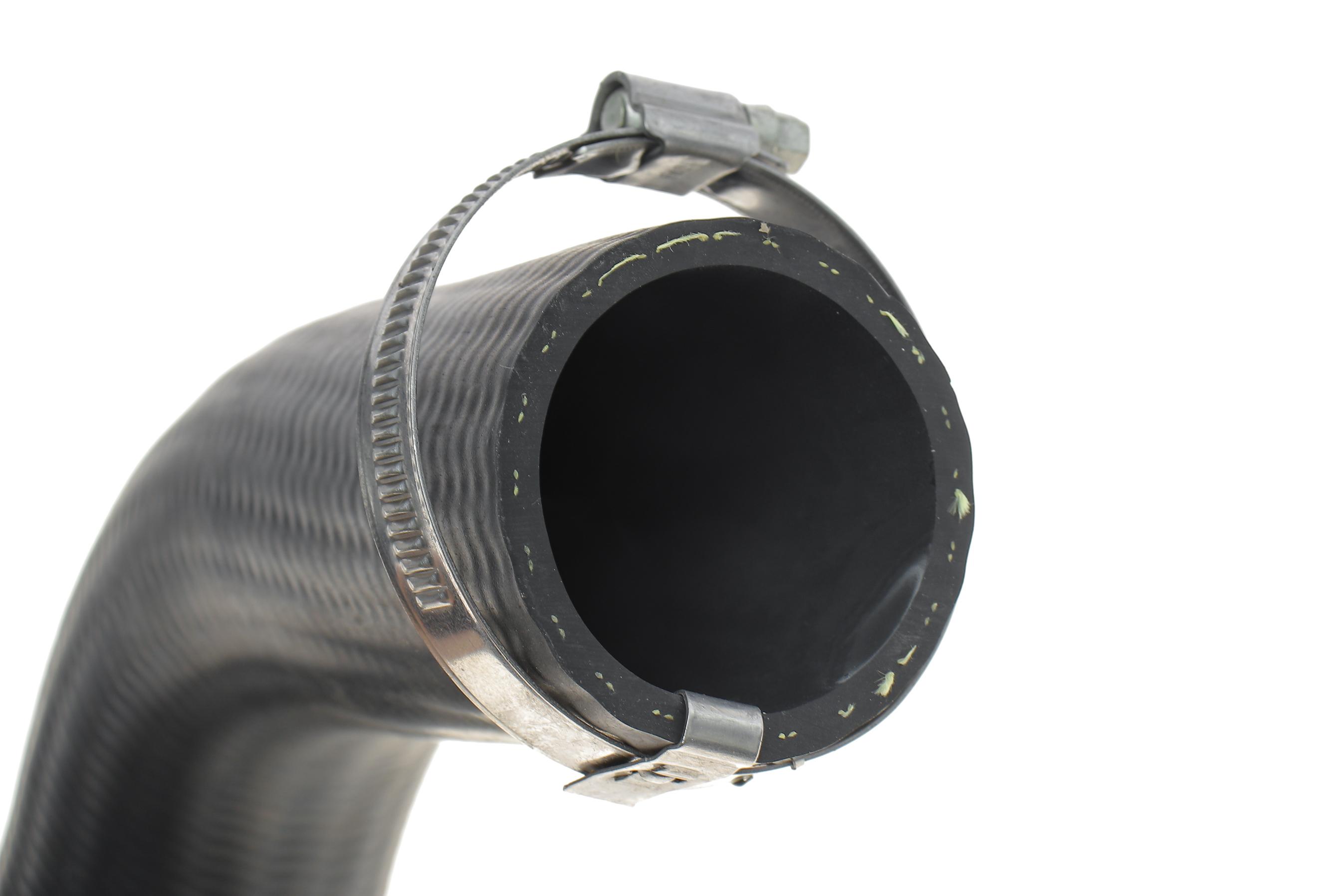 Патрубок інтеркулера Citroen C5 04-/Peugeot 407 1.6HDi 04-11