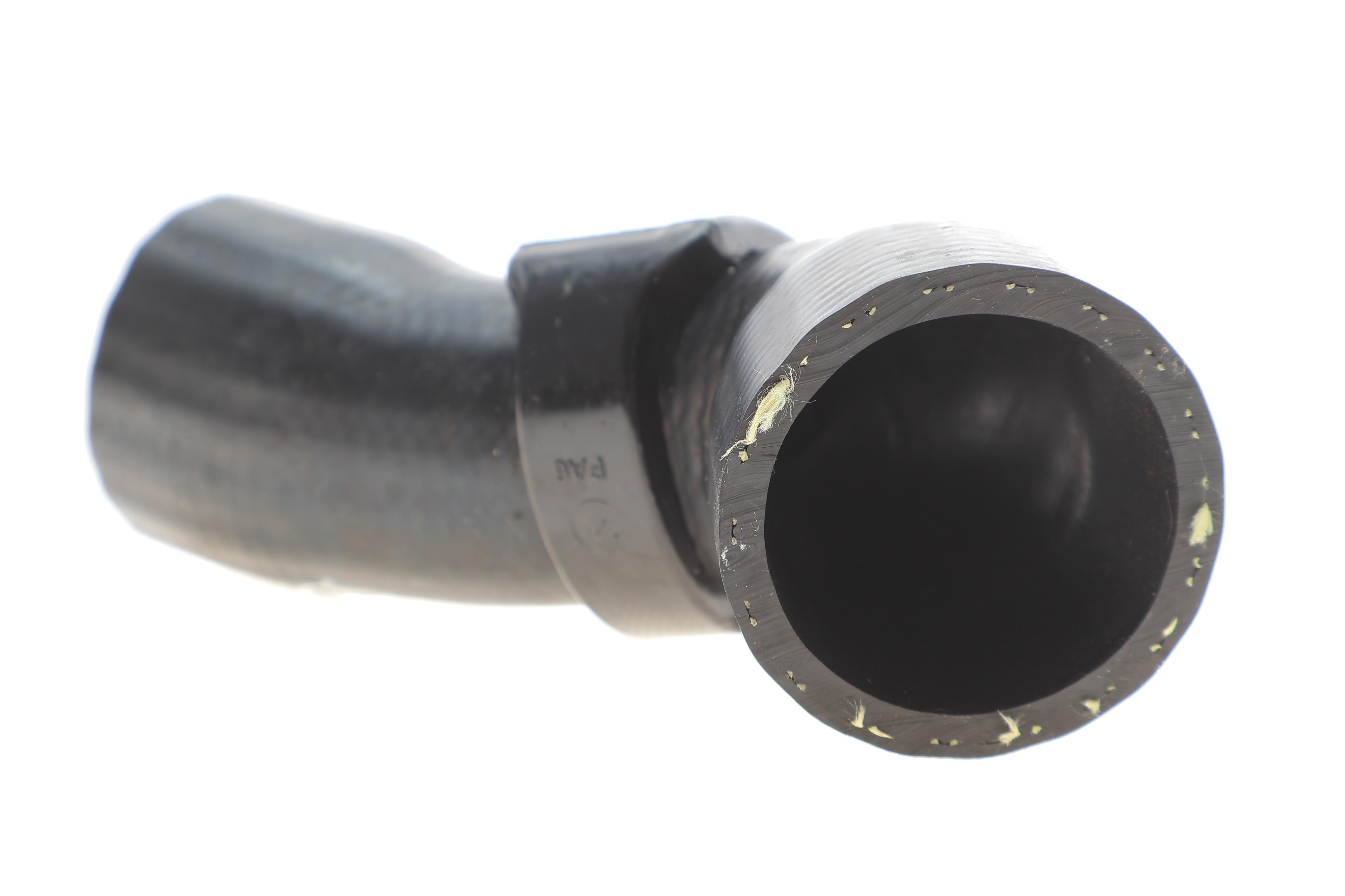 Патрубок інтеркулера (R) Citroen C1/C2/C3/Peugeot 1007/107/206/207 1.4 HDi 01-