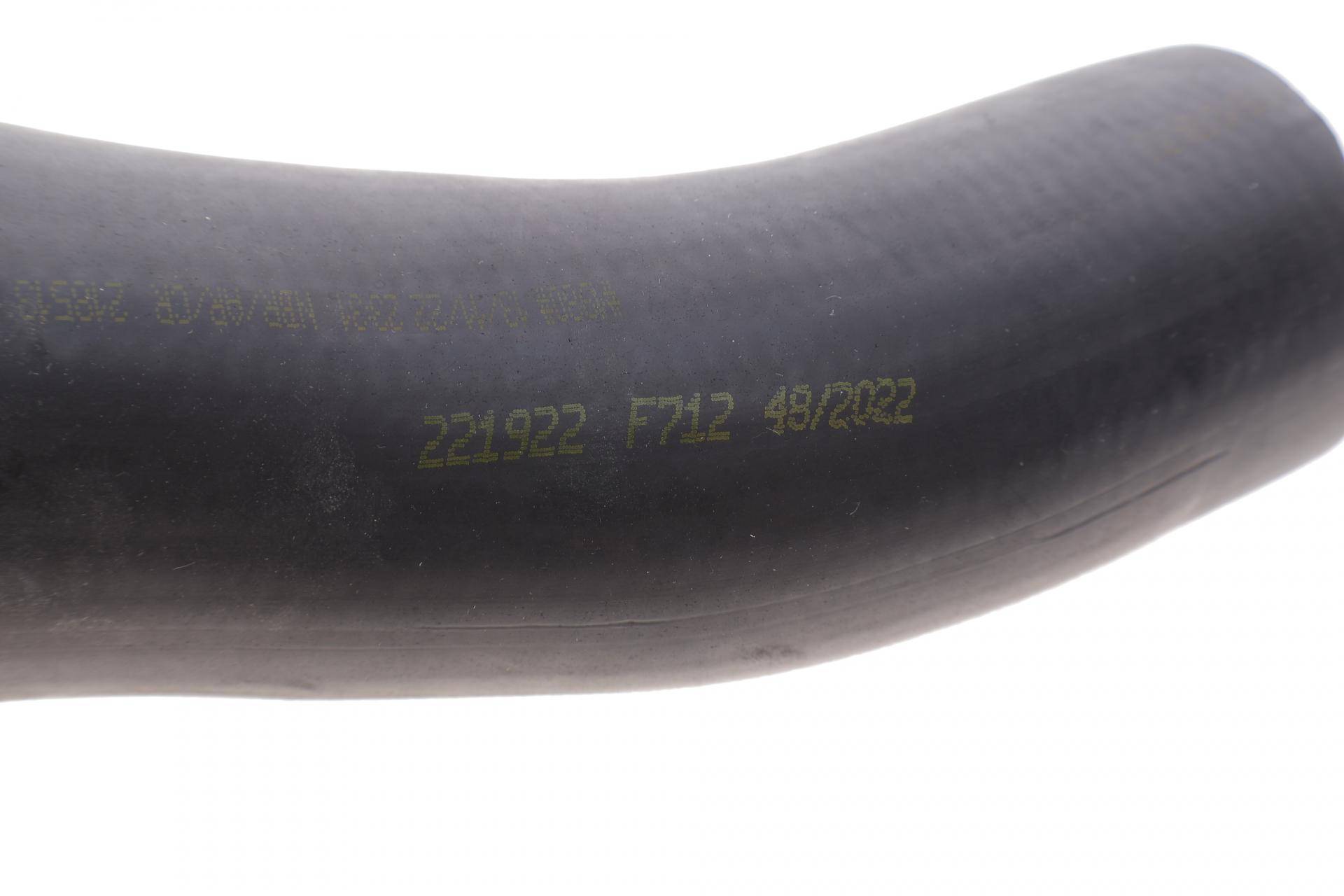 Патрубок інтеркулера (L) VW Caddy III 1.6/2.0 TDI 10-15