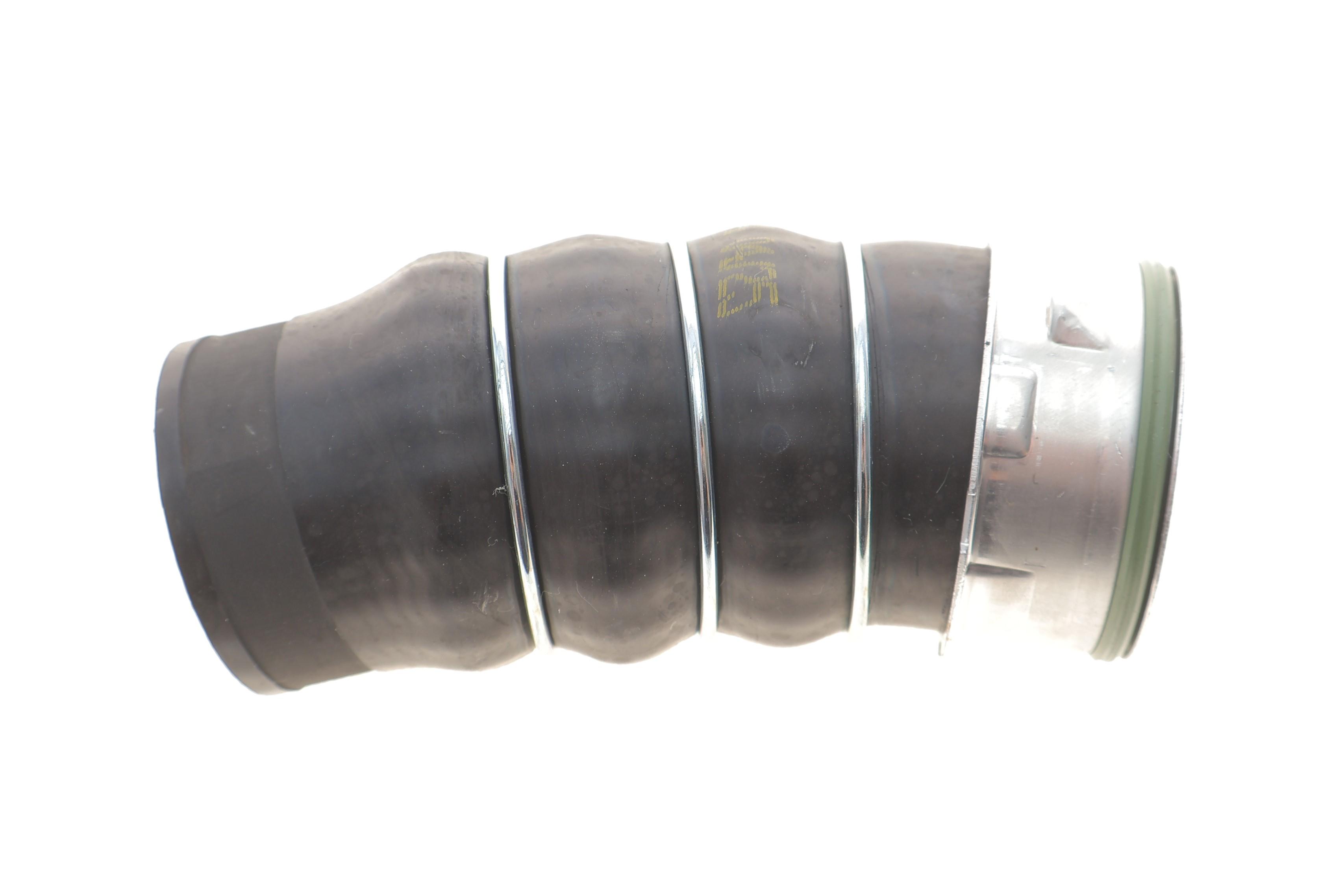 Патрубок інтеркулера (нижній/R) BMW 3 (E90/E91) 2.0d 04-12 (M47/N47)