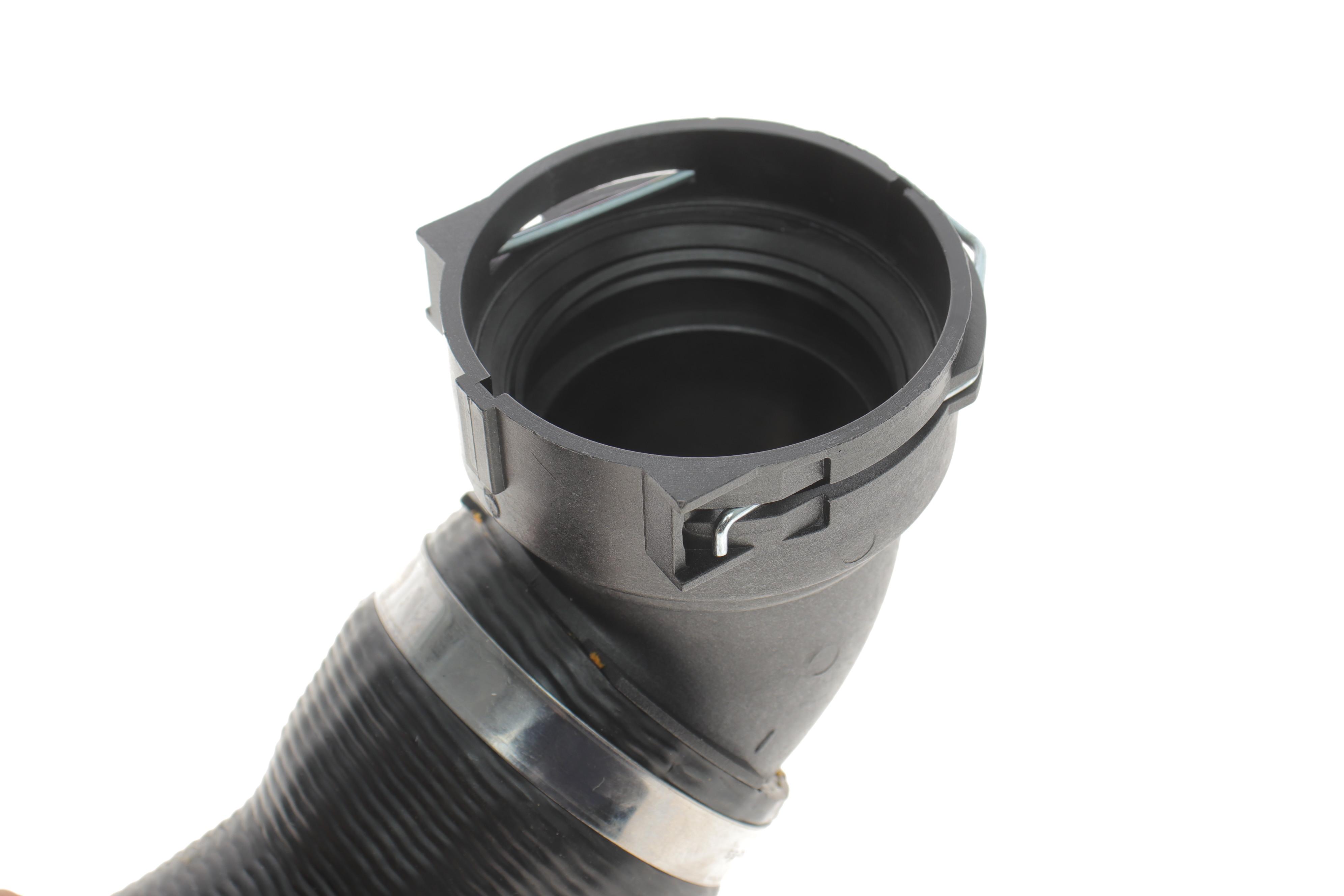 Патрубок інтеркулера BMW 5 (E60/E61) 3.0D 04-07 M57