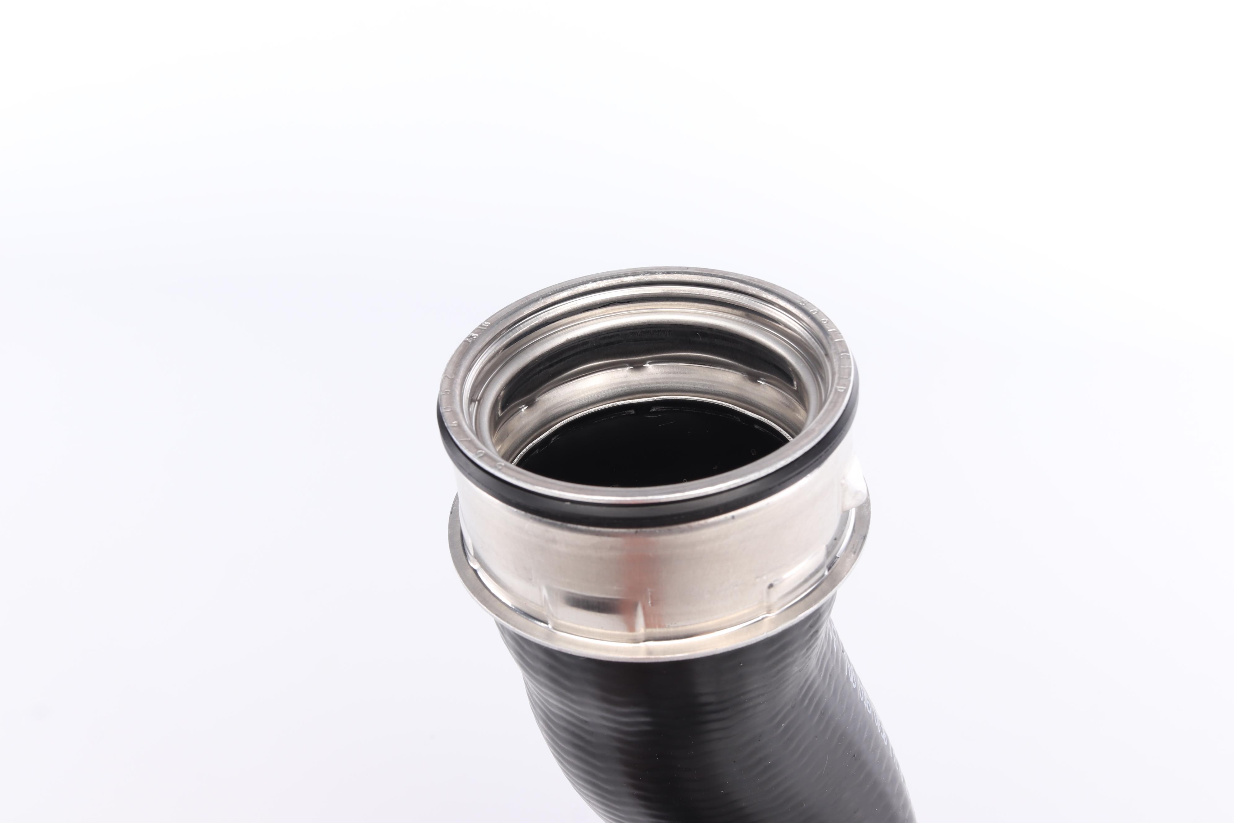 Патрубок радіатора Audi A3/VW Caddy/Golf/Tourag 1.9D/2.0D 03-13