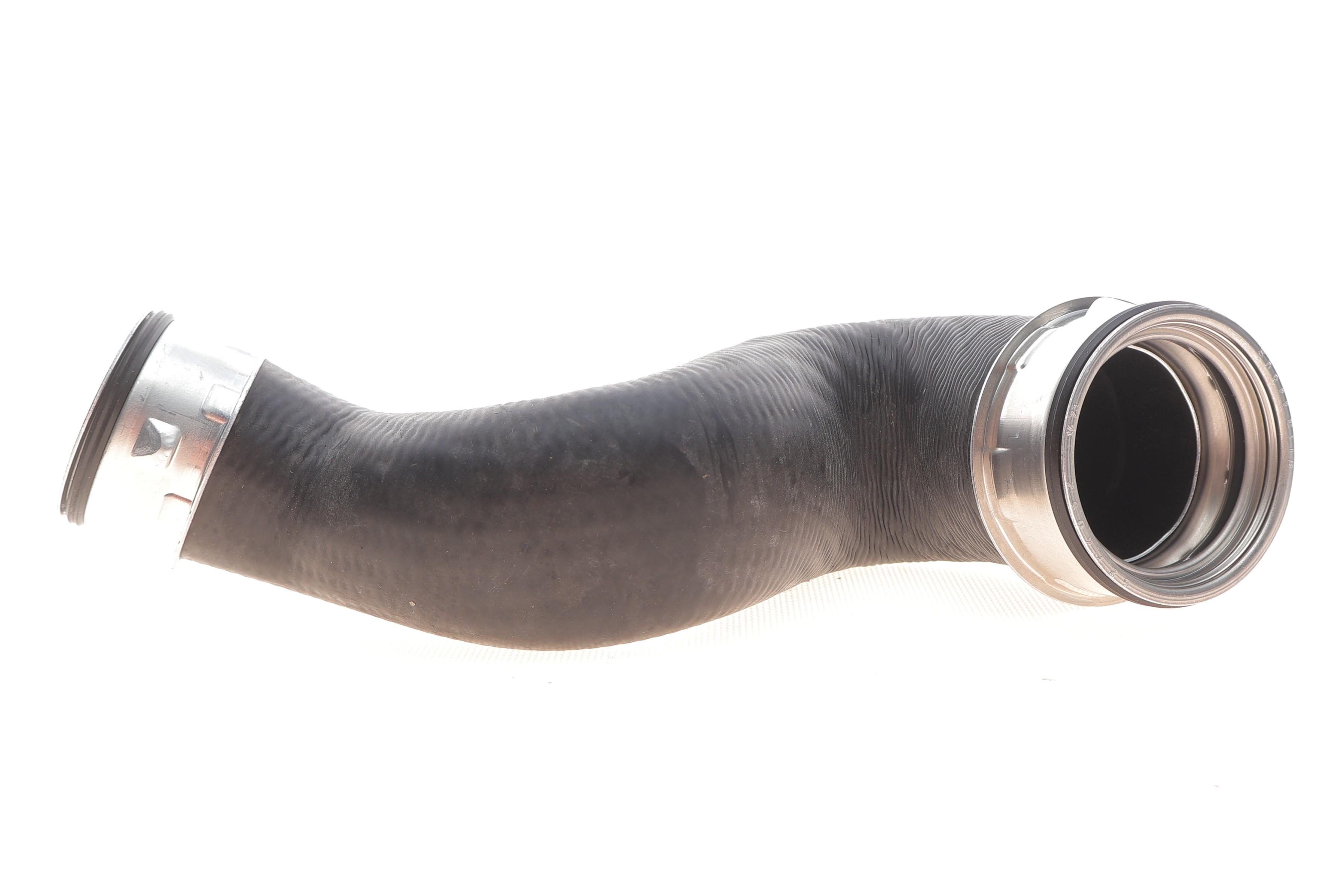 Патрубок інтеркулера Skoda Superb/VW Passat 1.9TDI 00-08 (з зажимами)