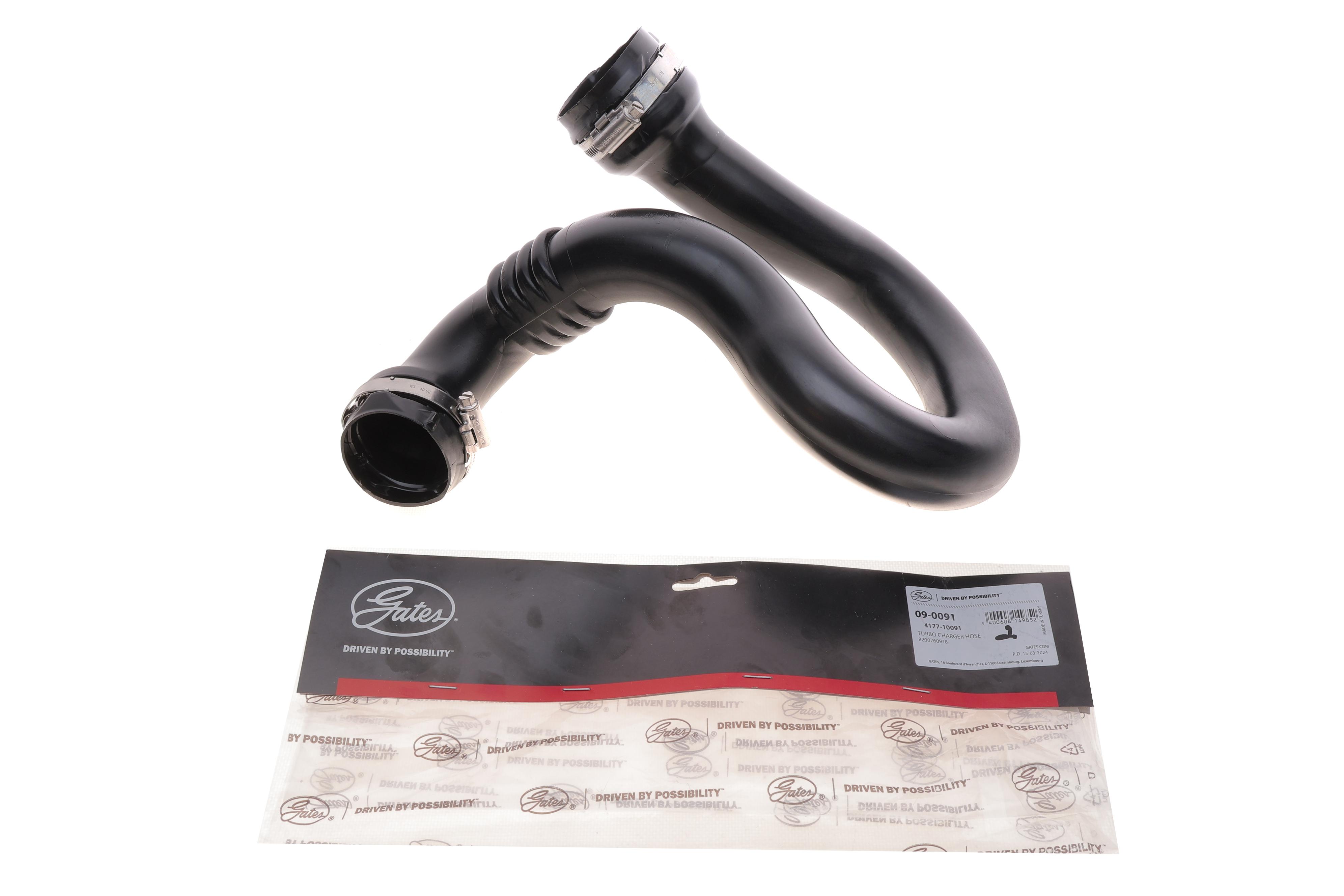 Патрубок інтеркулера (R) Renault Trafic 2.0 dCi 06-