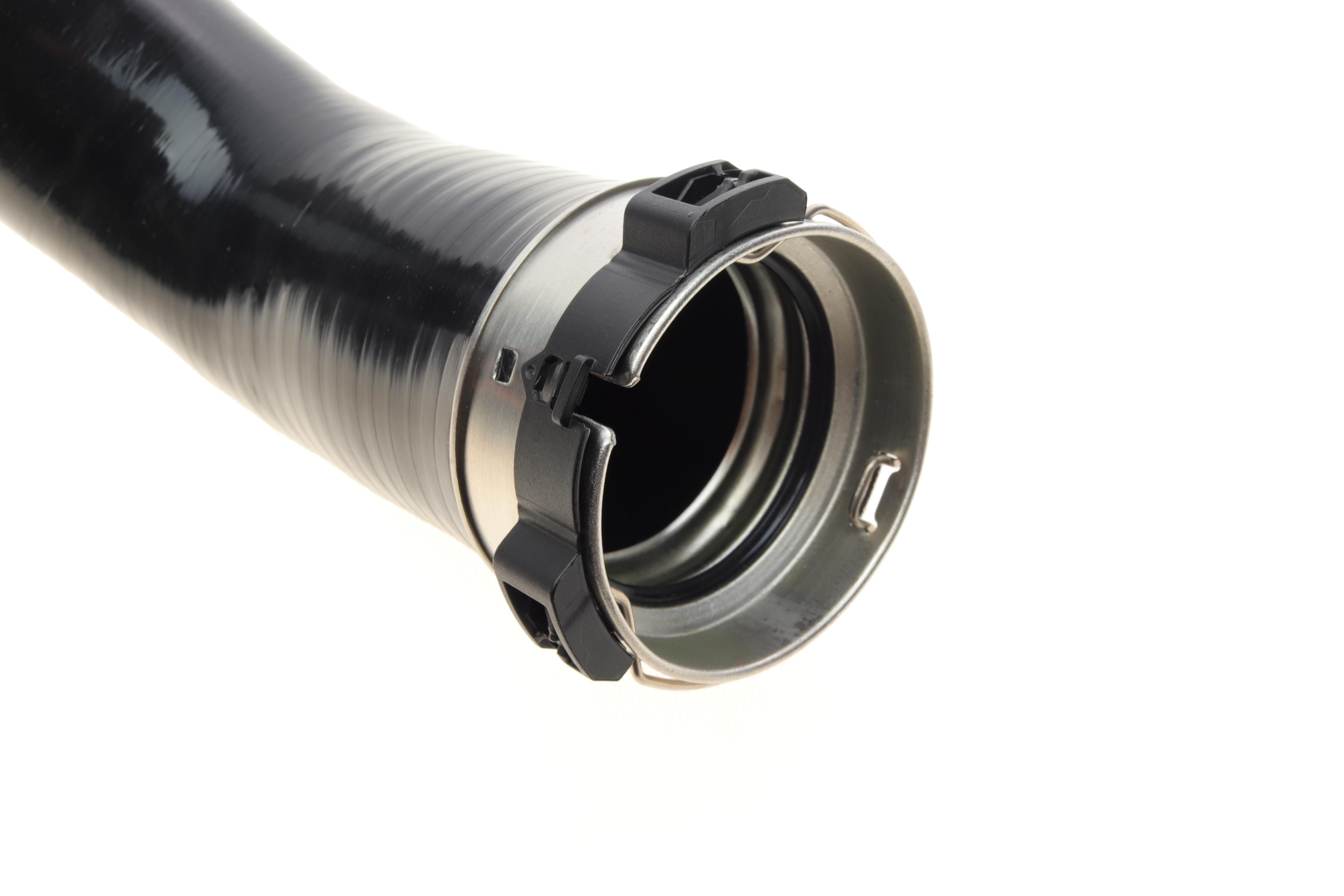 Патрубок інтеркулера Opel Vivaro B/Renault Trafic III 1.6dCi 14-