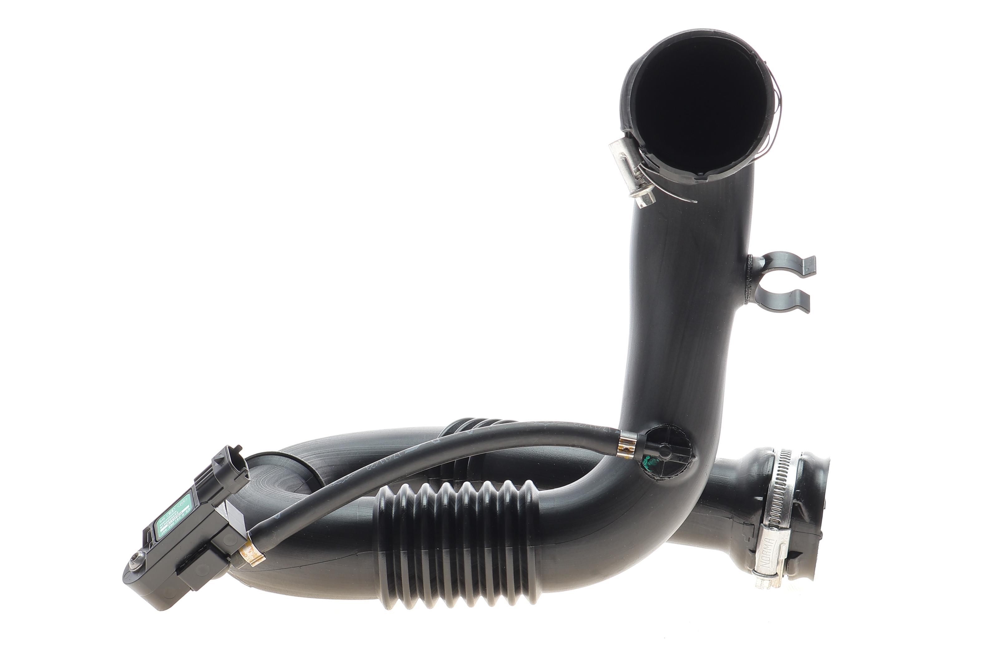 Патрубок інтеркулера Renault Trafic II 2.0 dCi 06-