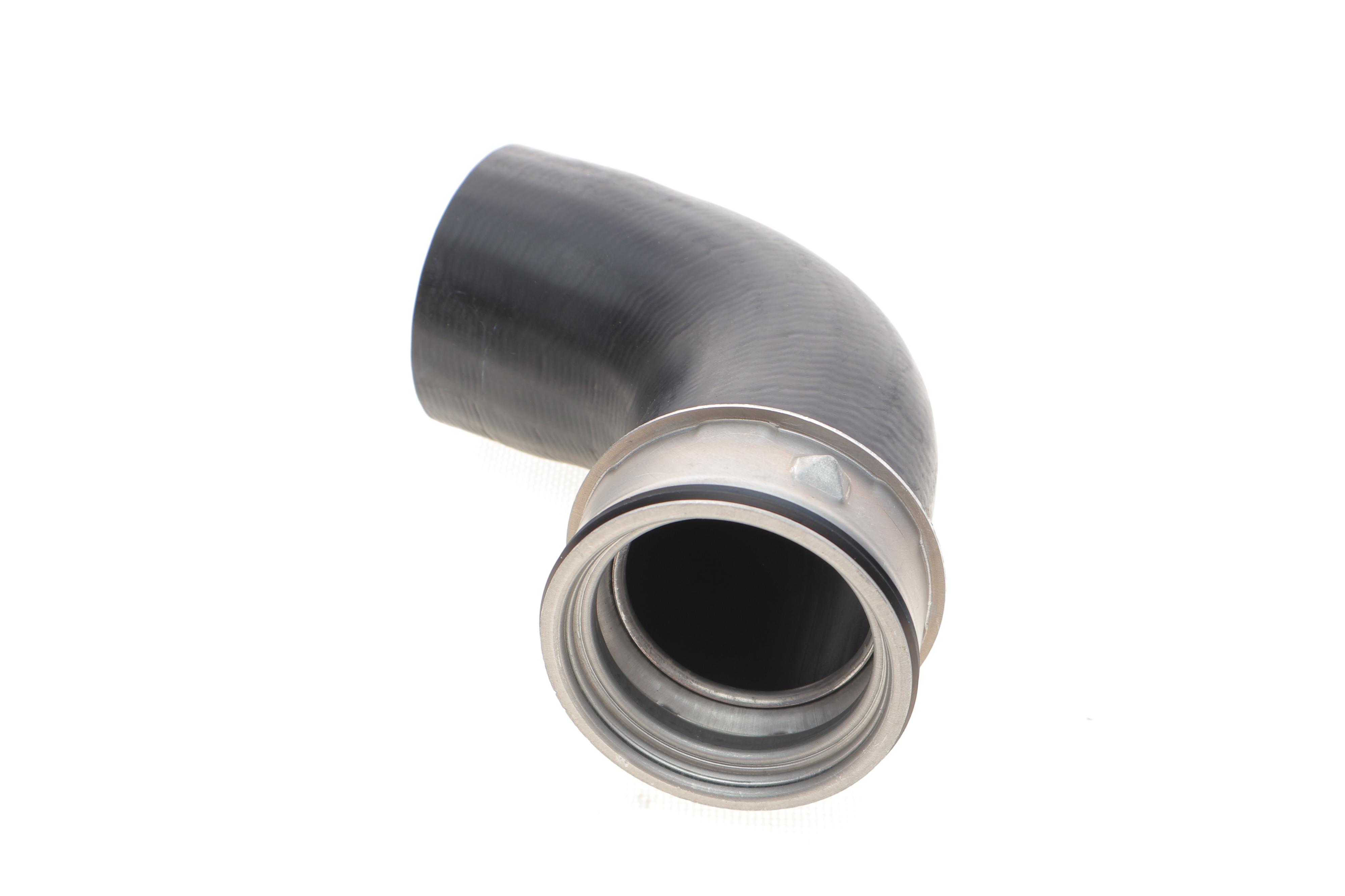 Патрубок інтеркулера (верхній) (R) VW Caddy III 1.9/2.0TDI 04-15