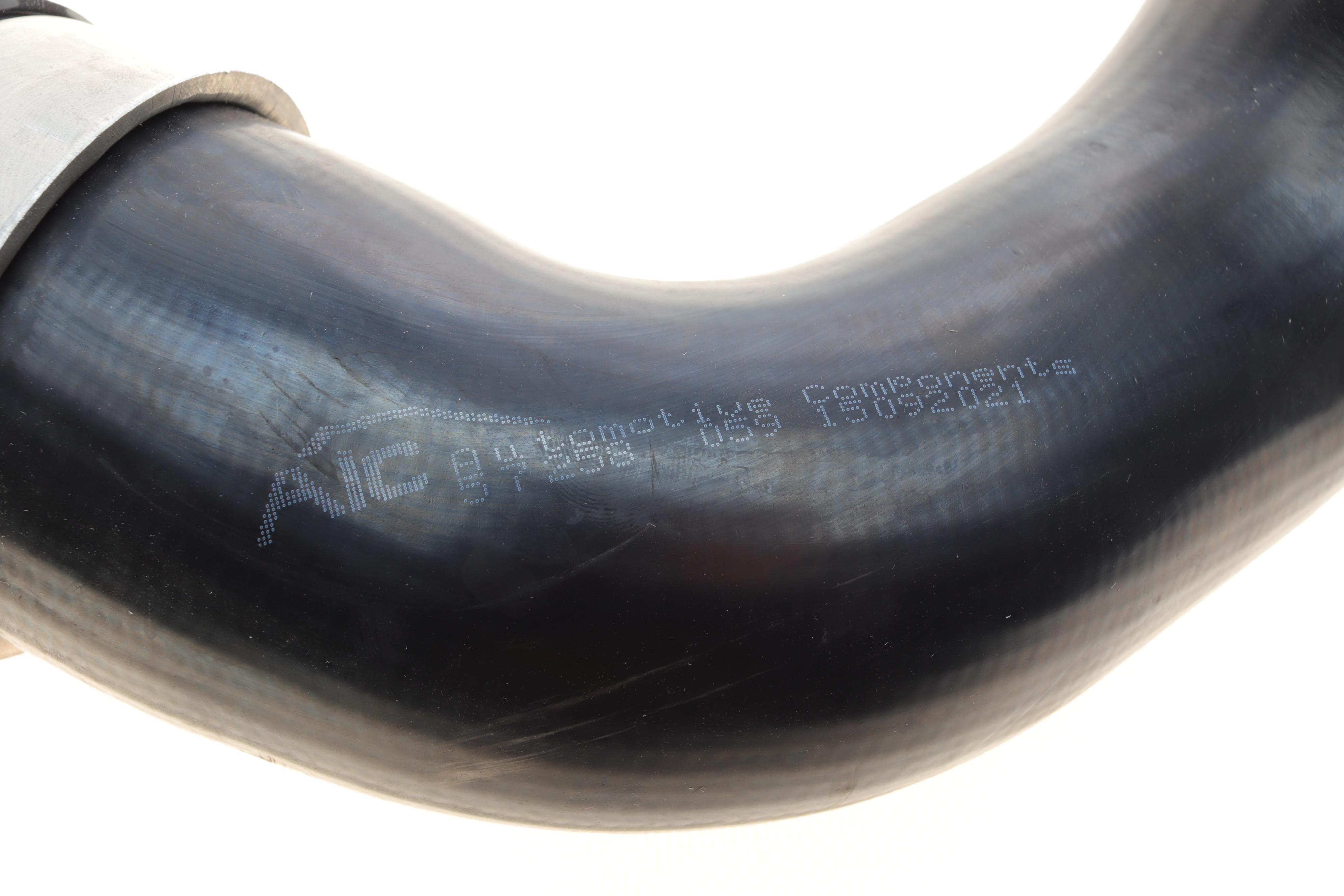 Патрубок інтеркулера MB C-class (W203/S203) 2.2CDI-2.7CDI 00-08 (OM646/OM612)