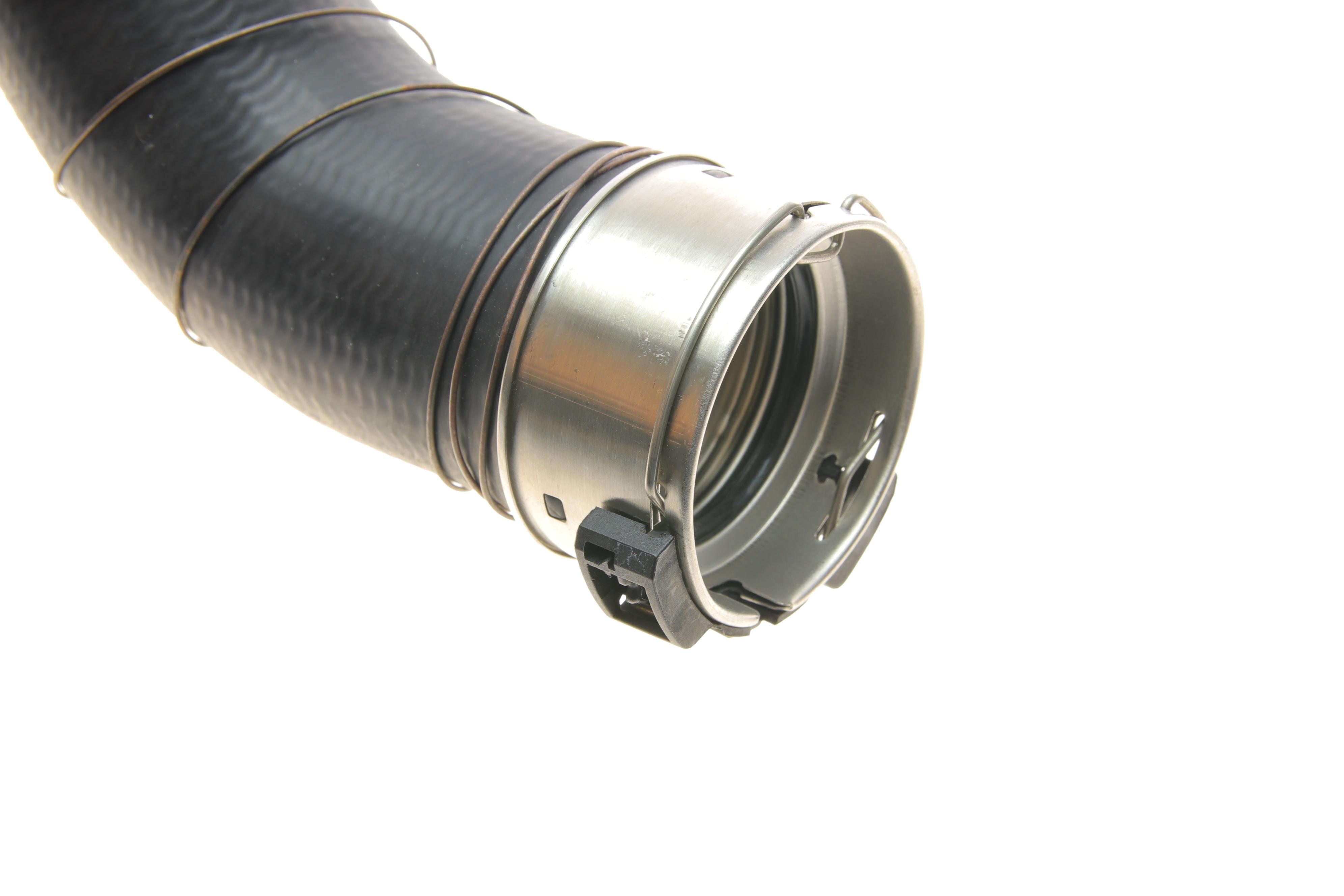 Патрубок інтеркулера (R) BMW 3 (F30)/4 (F33) 2.0d 13- (B47/N47)