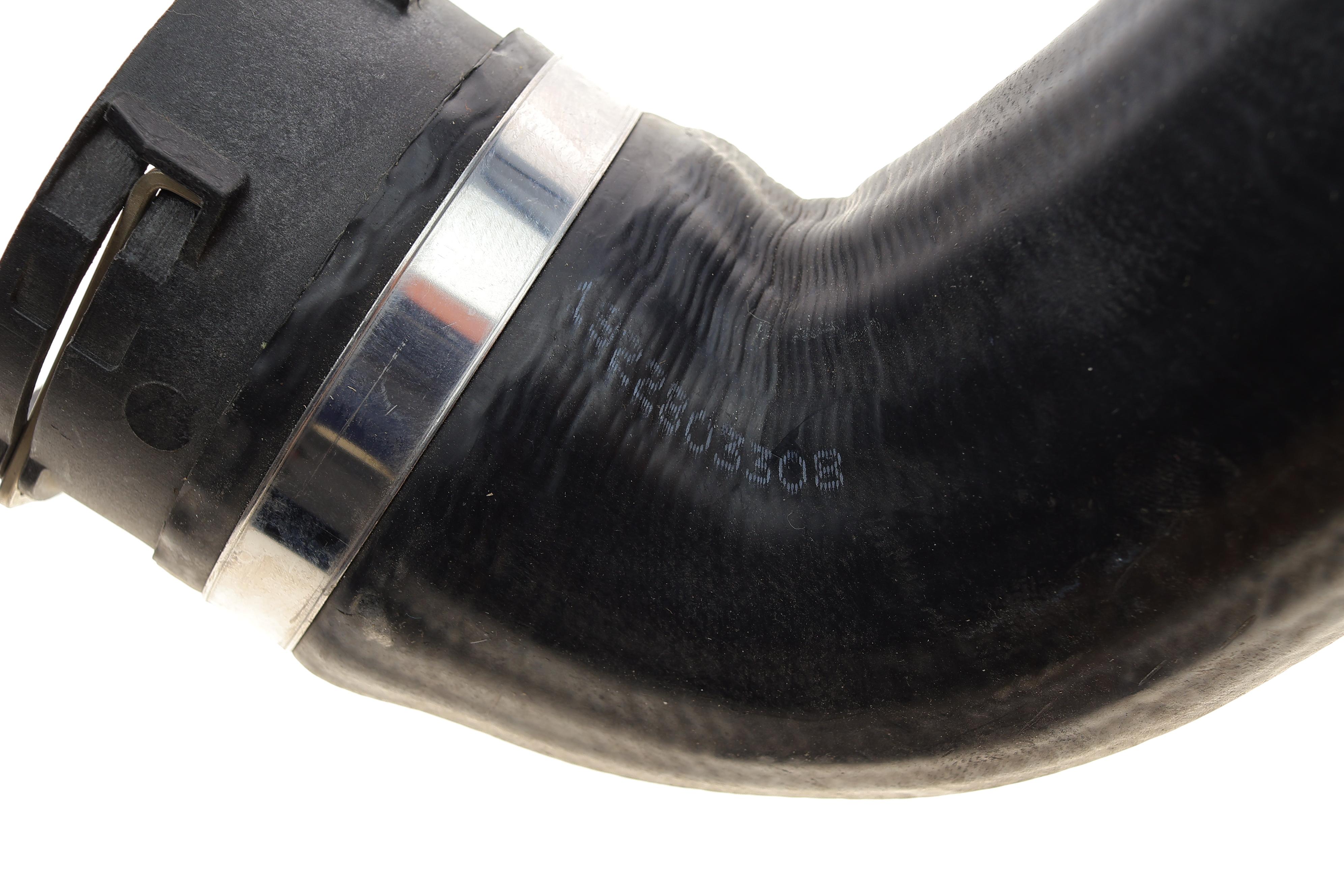 Патрубок інтеркулера BMW 5 (E60/E61)/6 (E63/E64) 3.0D 07-10 M57