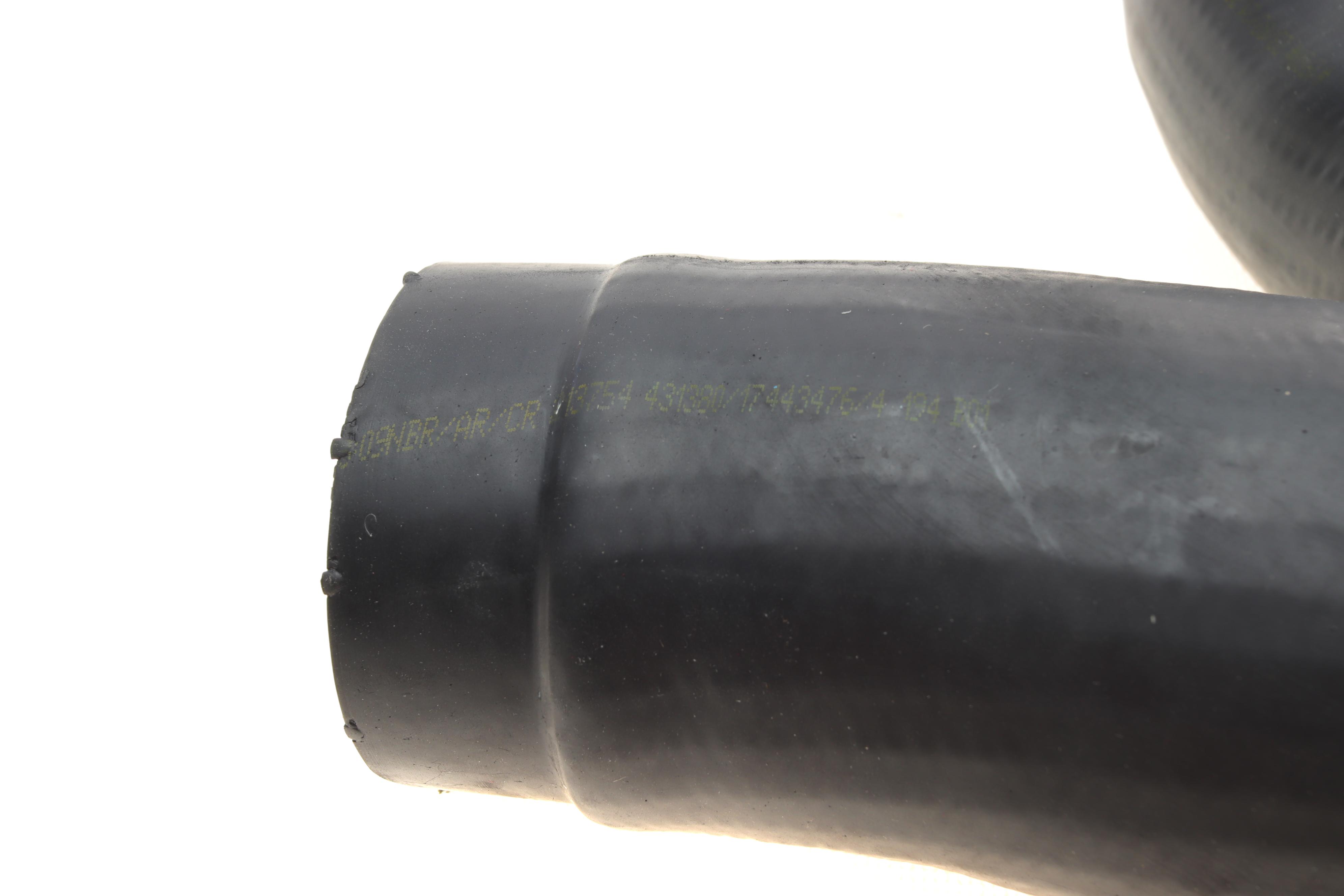 Патрубок інтеркулера (випуск) MB Sprinter 2.2CDI 06- (OM646)