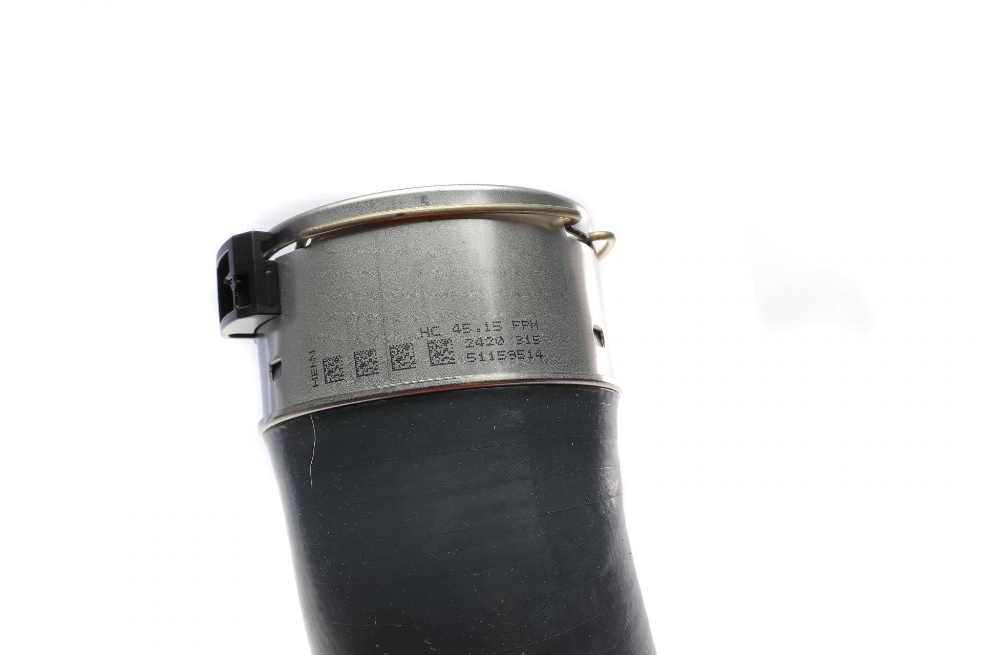 Патрубок інтеркулера (R) Renault Clio IV/Dokker 1.5dCi 12-