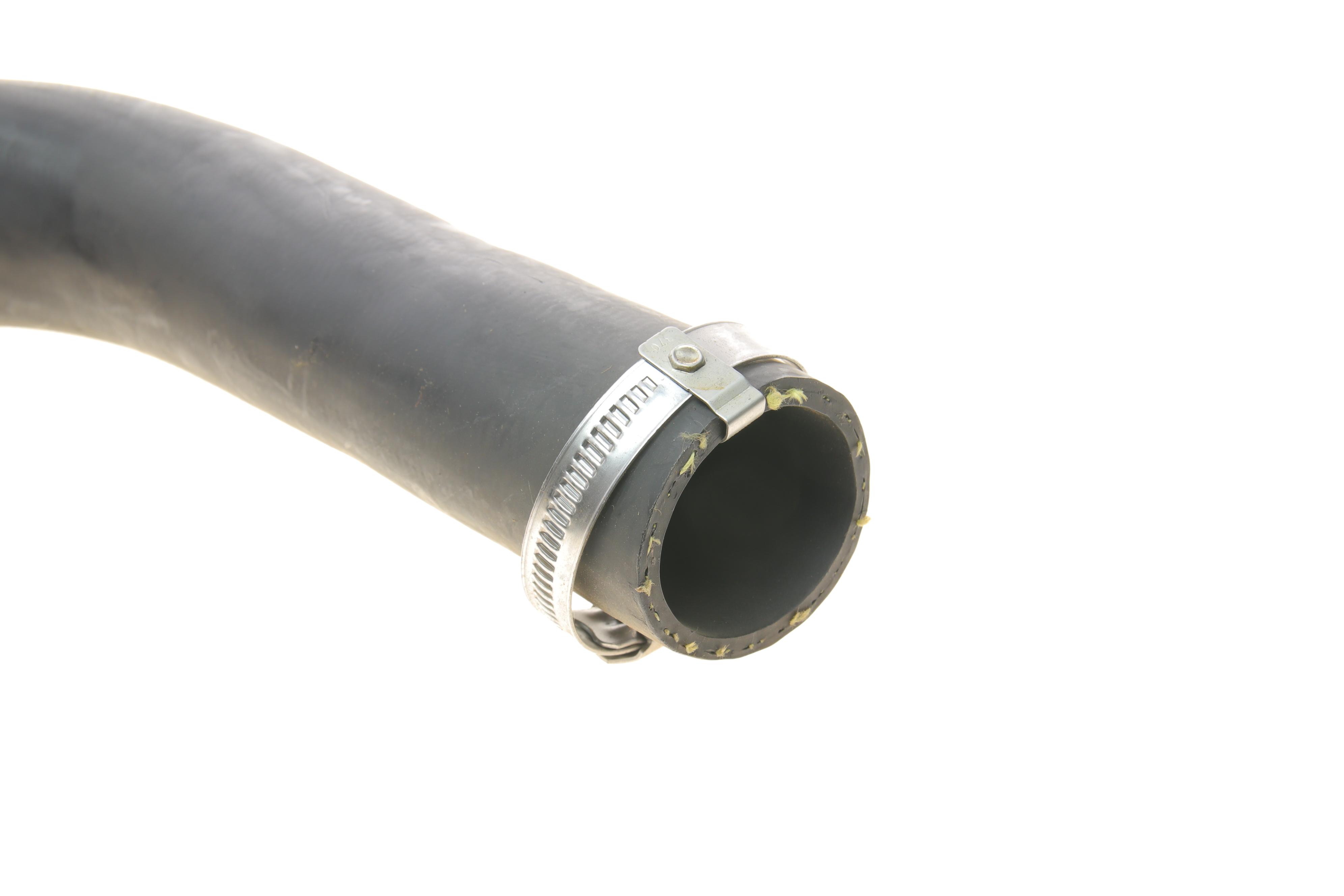 Патрубок інтеркулера (R) Ford Focus II 1.8 TDCi 05-12