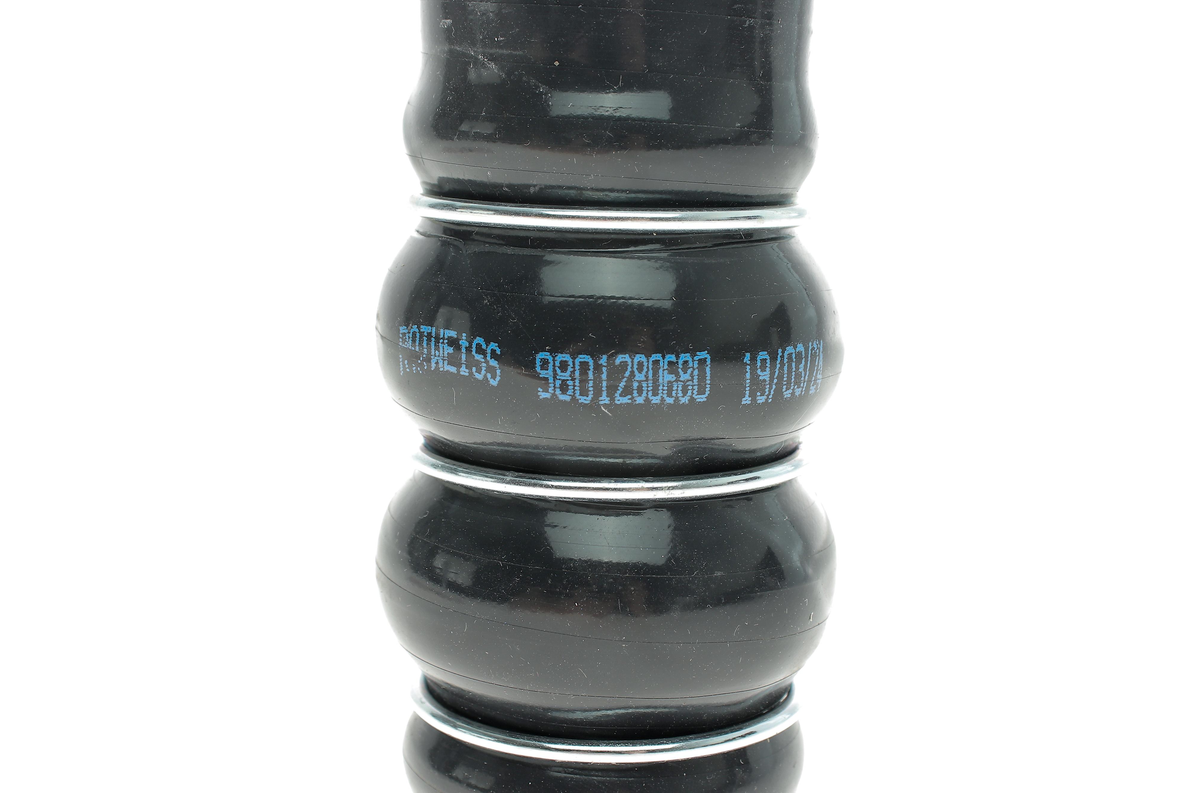 Патрубок інтеркулера Citroen C3/C4/Peugeot 1007/2008/207/208/4008 1.2 THP/1.6 HDi 09-