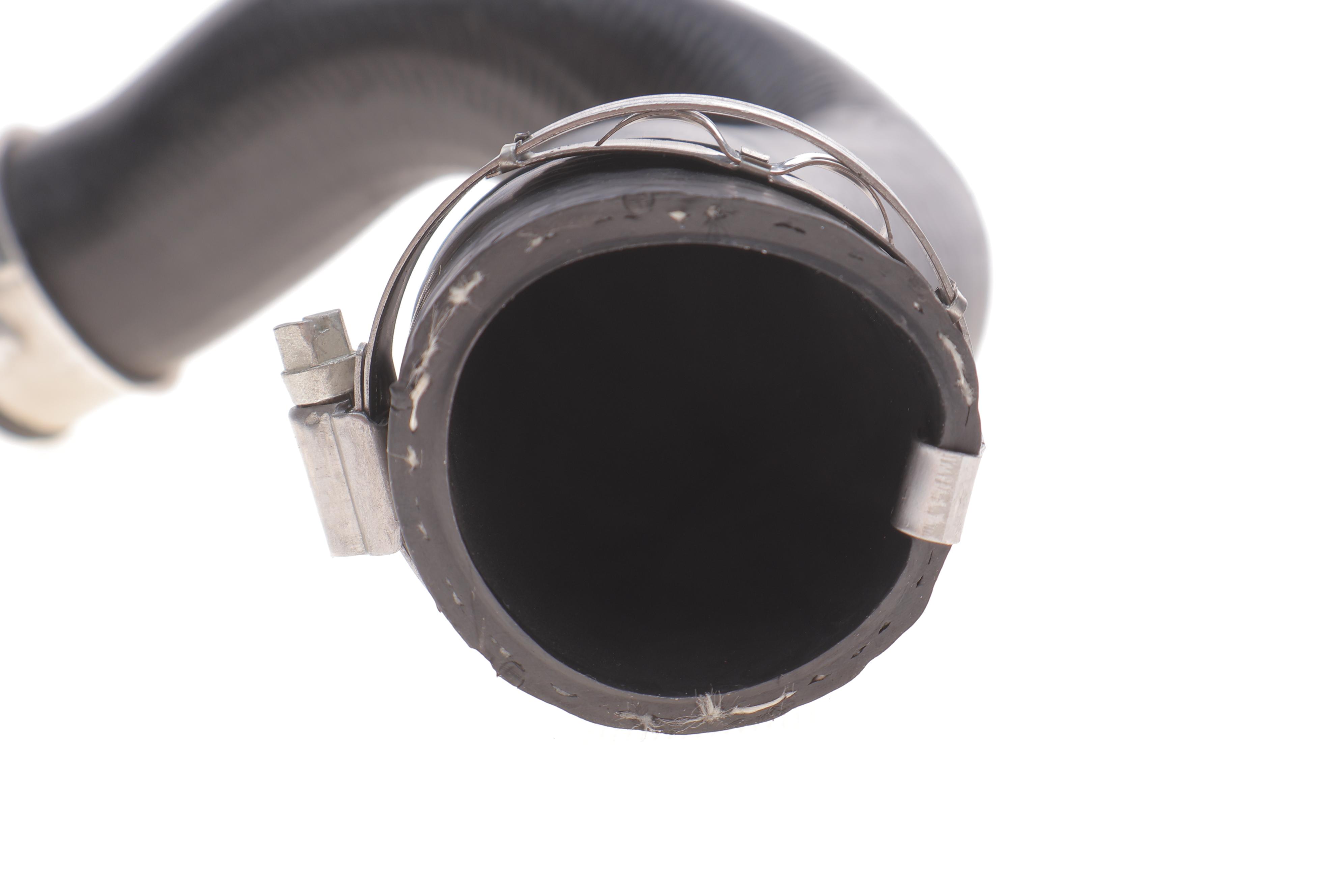 Патрубок інтеркулера Audi Q7/VW Touareg 3.0 TDI 04-15