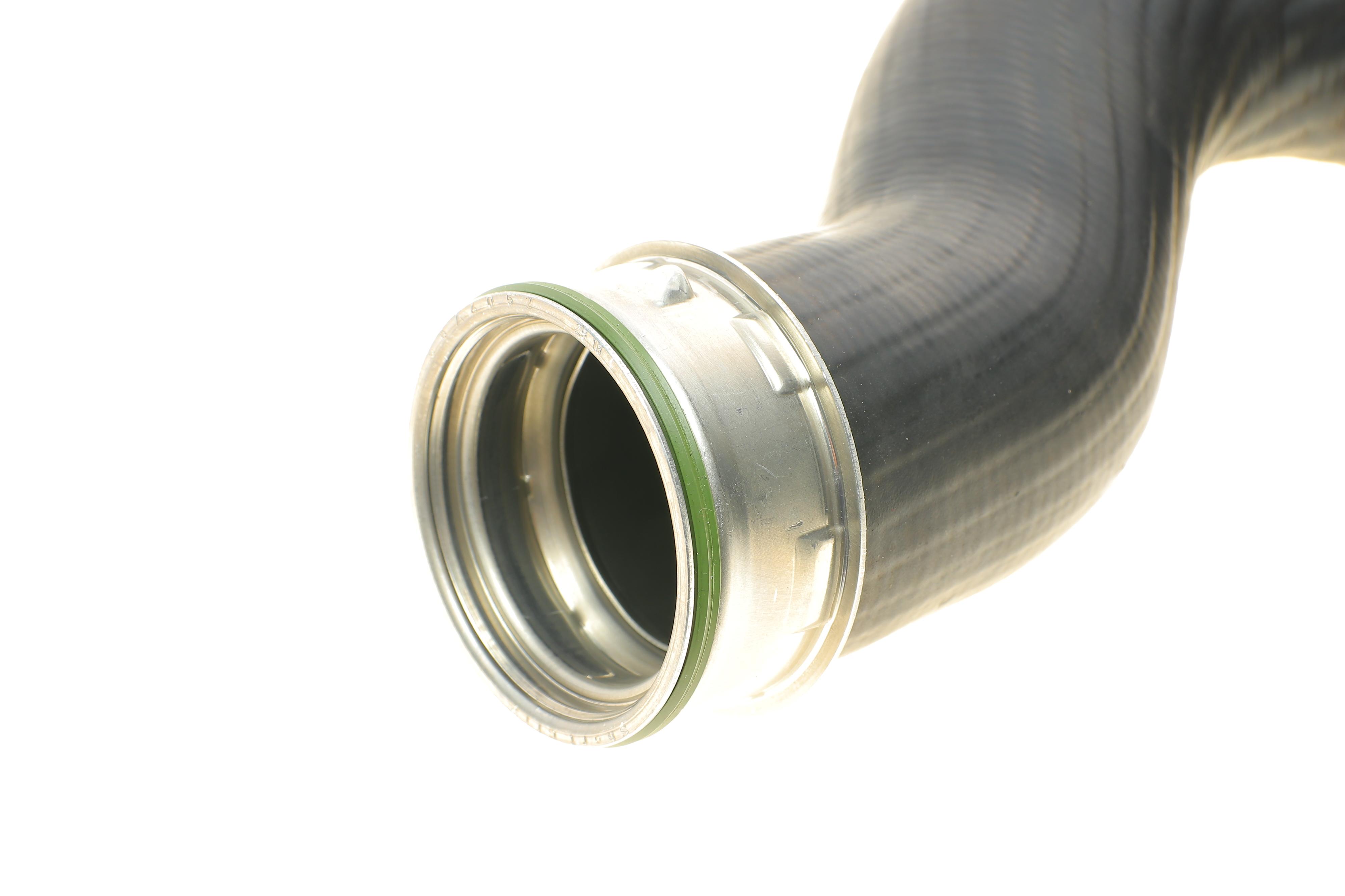 Патрубок інтеркулера (R) MB Sprinter 2.2CDI 06- (OM646)