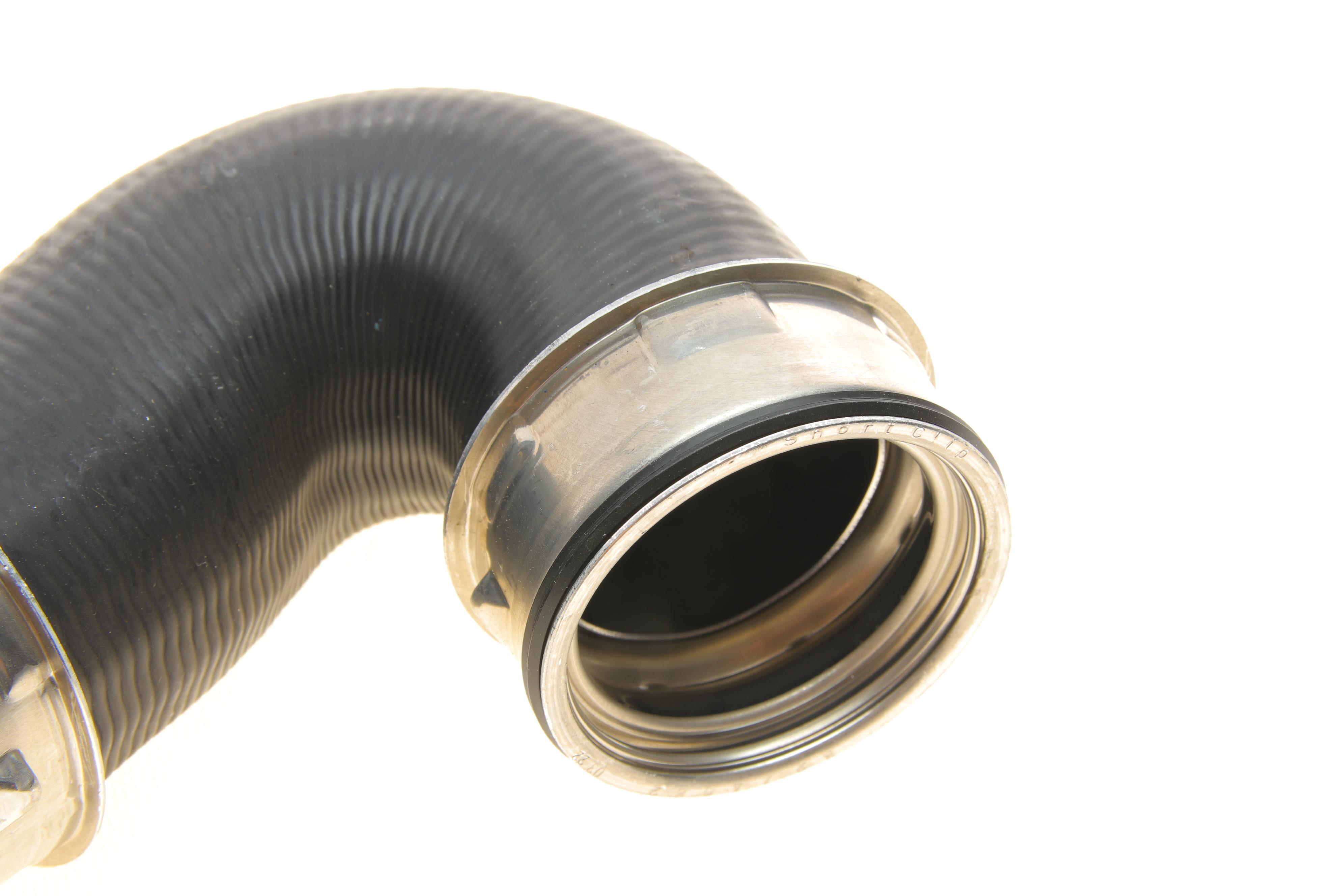 Патрубок інтеркулера (нижній) Skoda Superb/VW Passat 1.9TDI 00-08