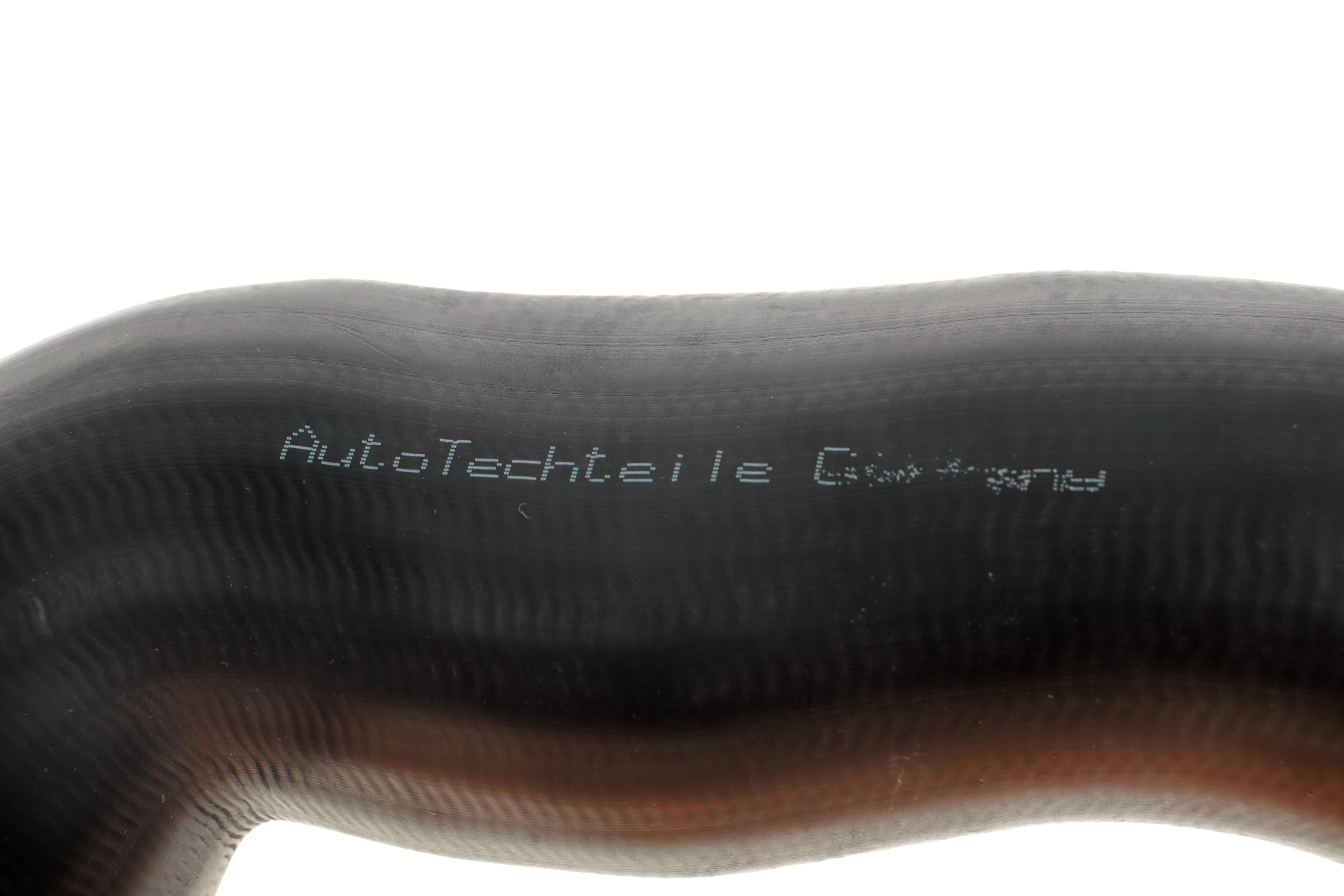 Патрубок інтеркулера (L) Audi A1/Skoda Fabia/VW Polo 1.2/1.6 TDI 09-