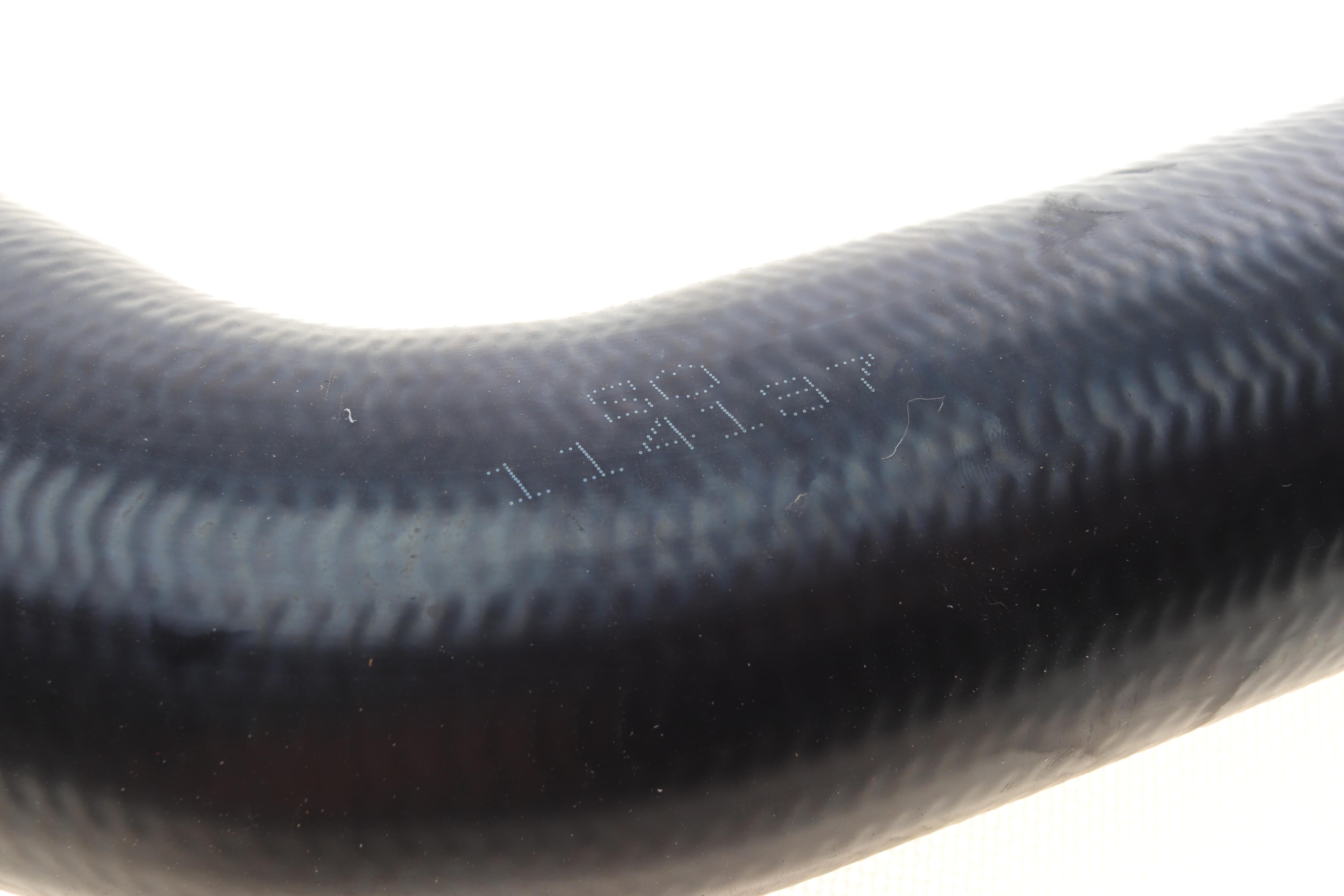 Патрубок інтеркулера Skoda Fabia/ Octavia/ VW Polo 1.4/1.9 TDI 00-