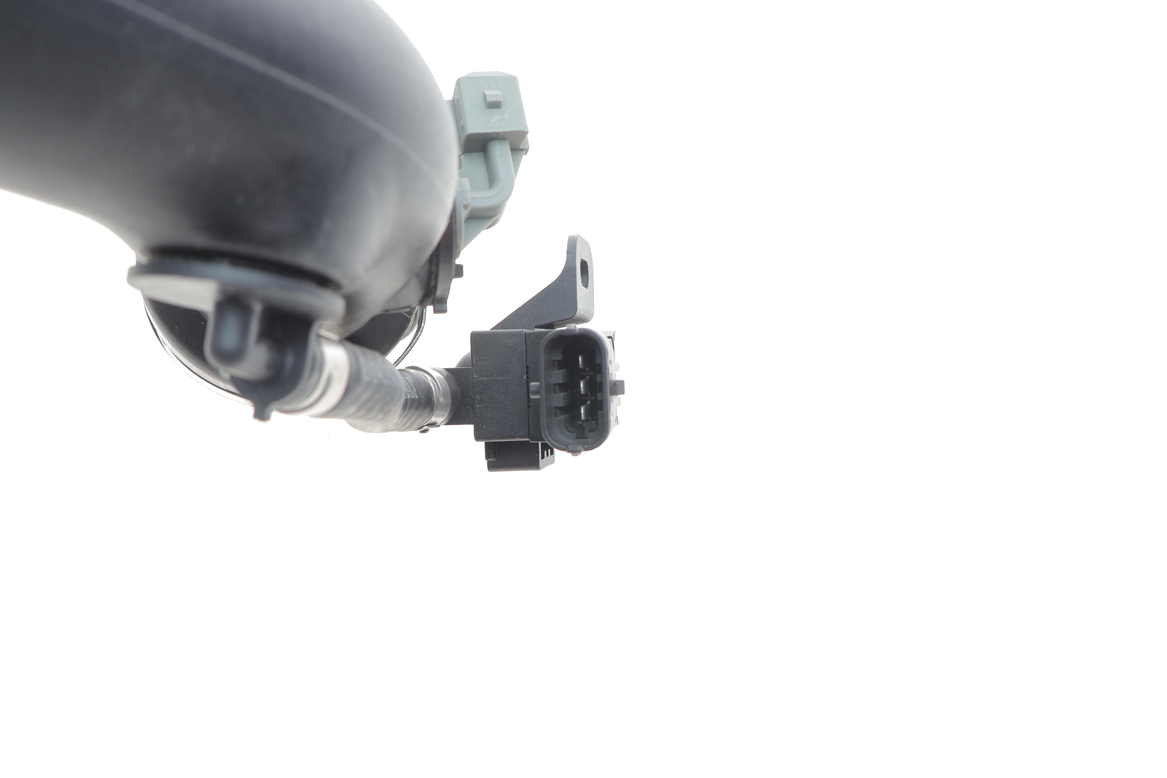 Патрубок інтеркулера (L) Renault Dokker 1.5dCi 12-