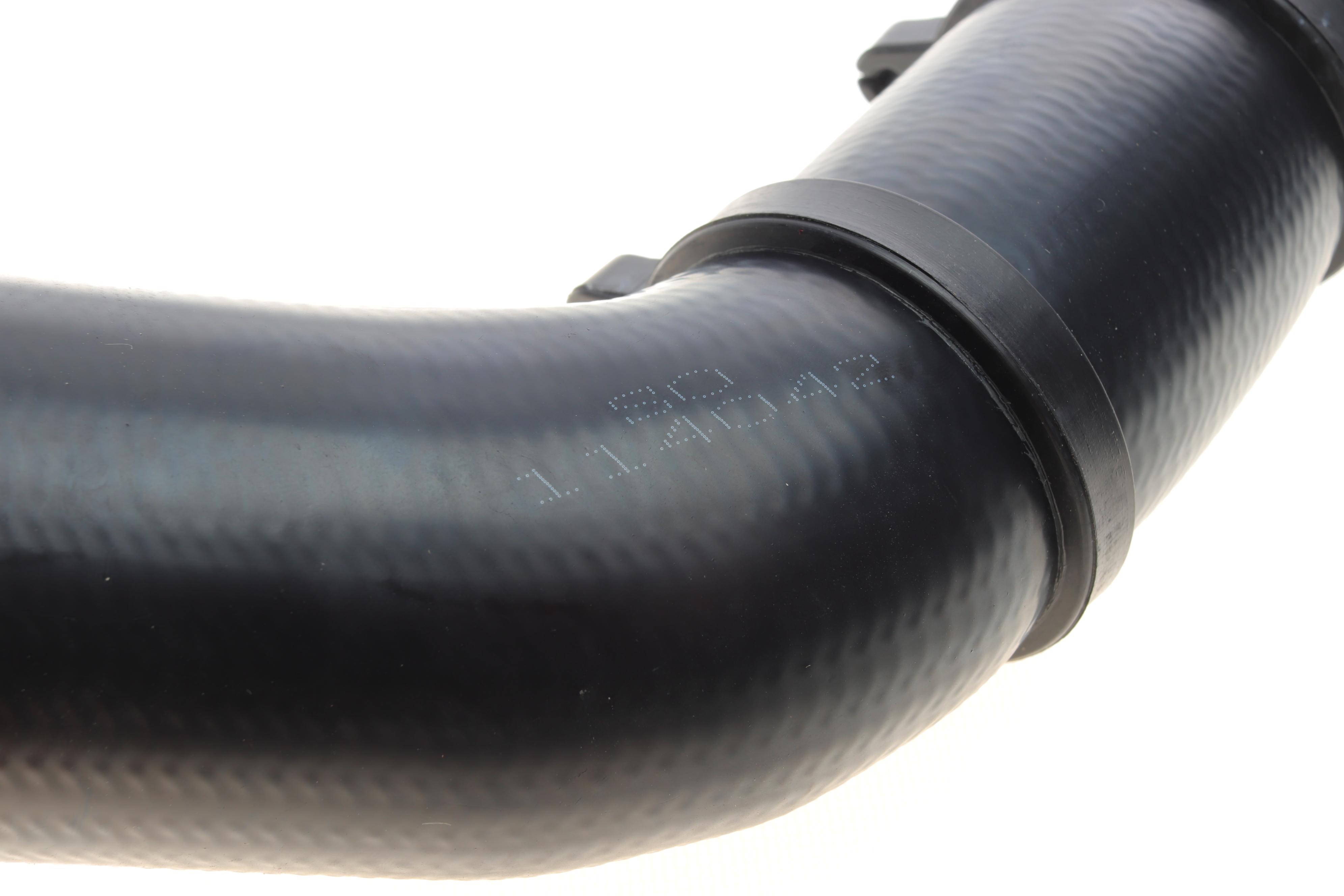 Патрубок інтеркулера Audi A3/TT/ Skoda Octavia I/ VW Golf IV 1.8 T 96-06