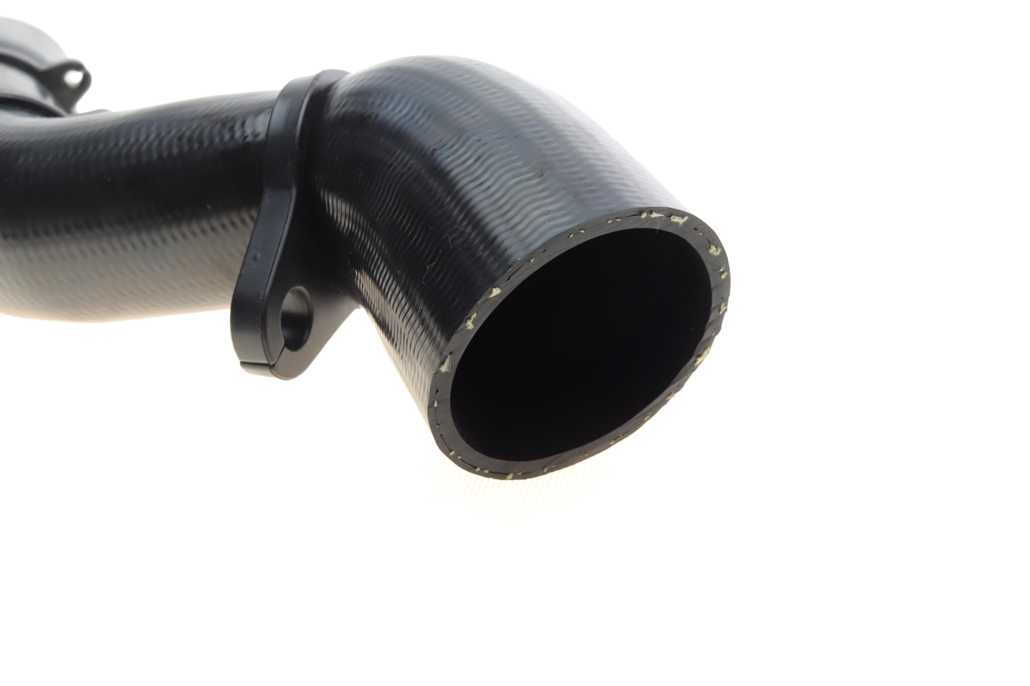 Патрубок інтеркулера Audi A3/TT/ Skoda Octavia I/ VW Golf IV 1.8 T 96-06