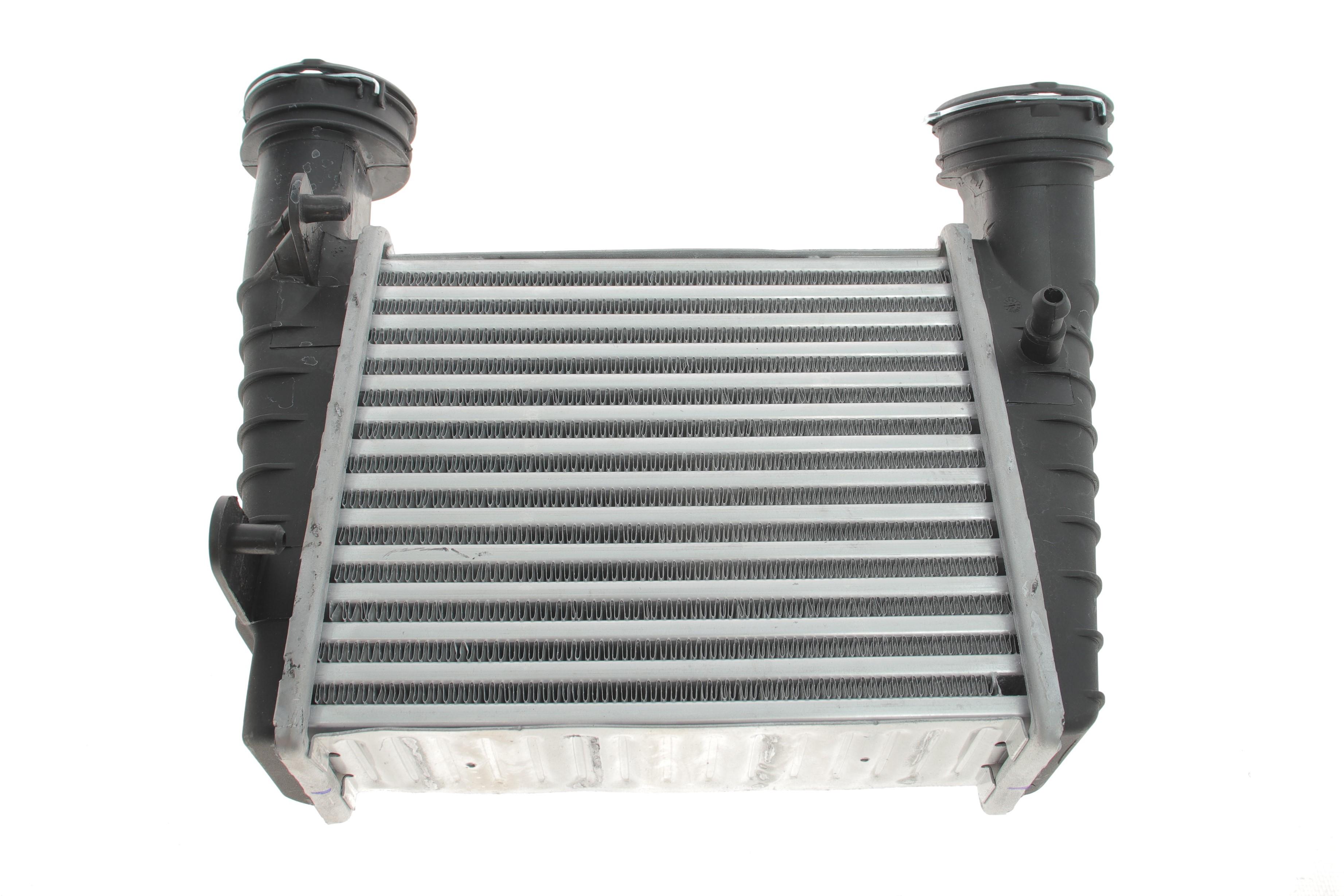 Радіатор інтеркулера VW Passat 1.9/2.0 TDI 00-05