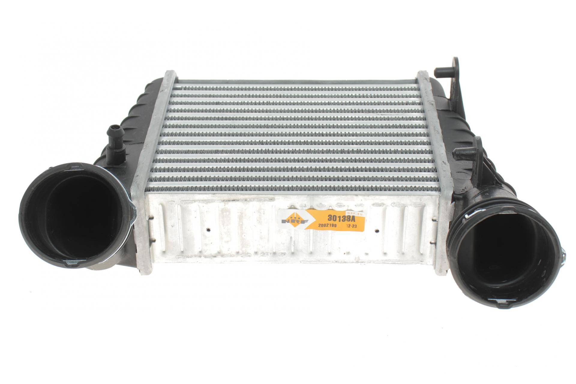 Радіатор інтеркулера VW Passat 1.9/2.0 TDI 00-05