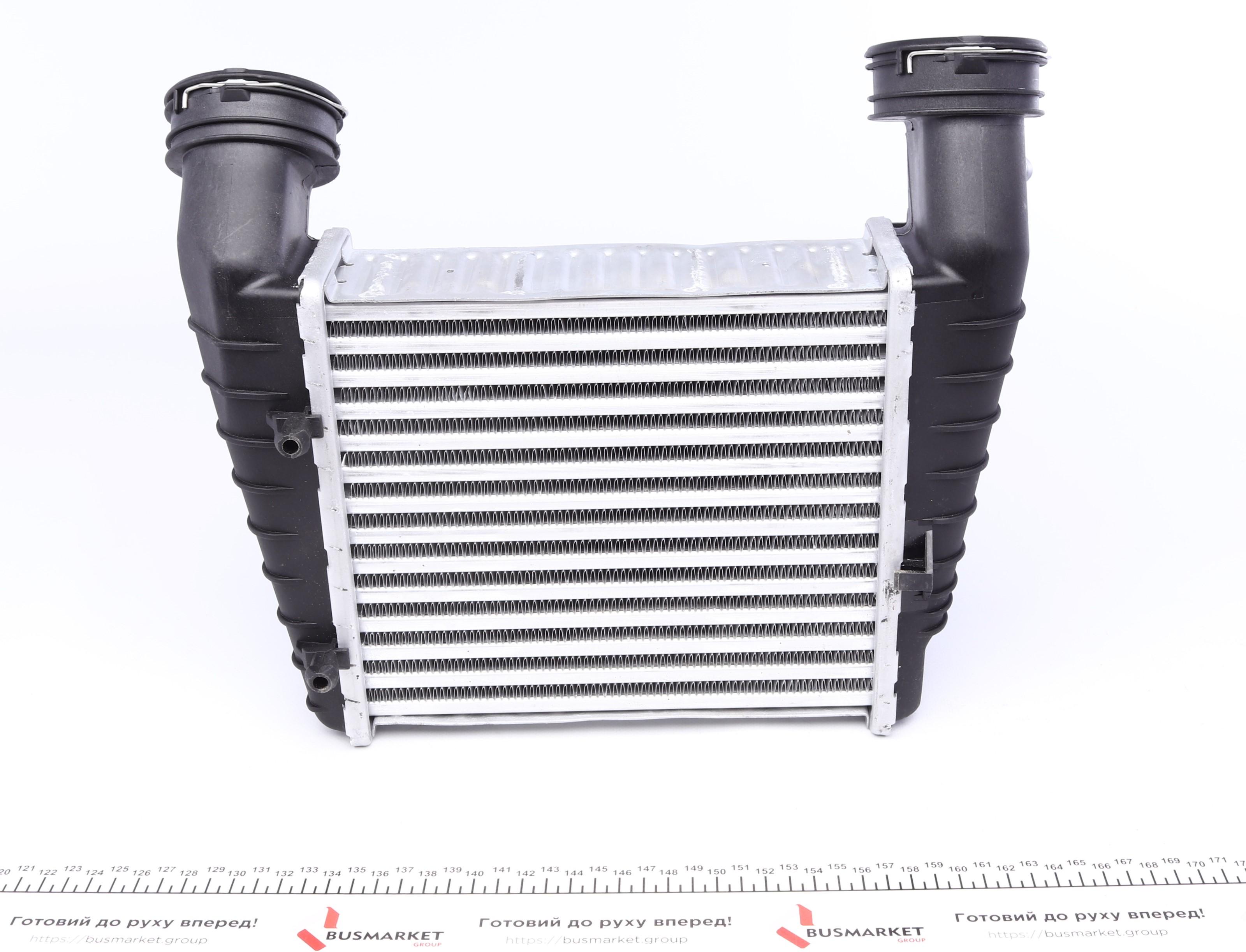 Радіатор інтеркулера VW Passat 1.8 00-05