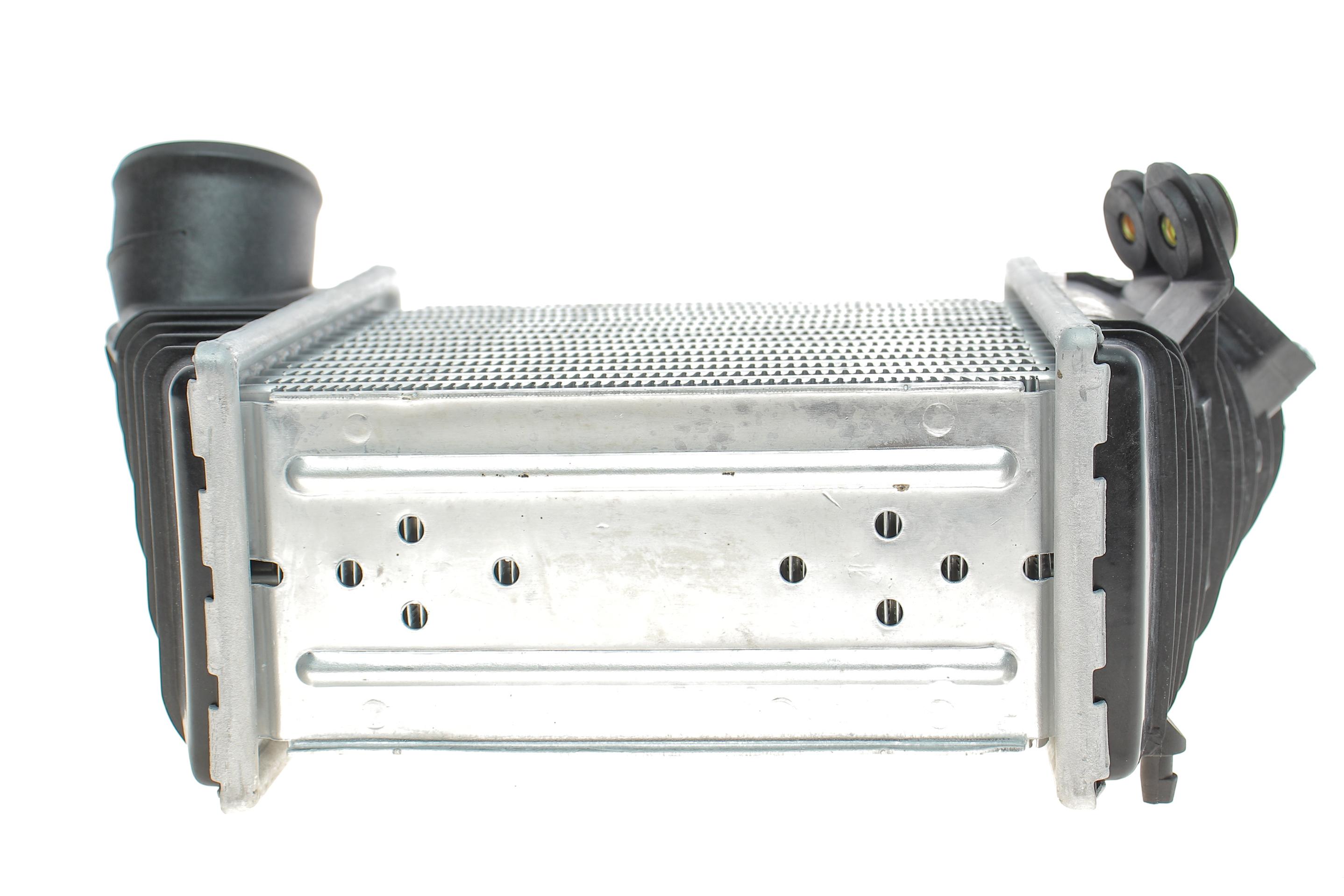 Радіатор інтеркулера Skoda Octavia/VW Bora/Golf IV 1.8T/1.9TDI 97-05