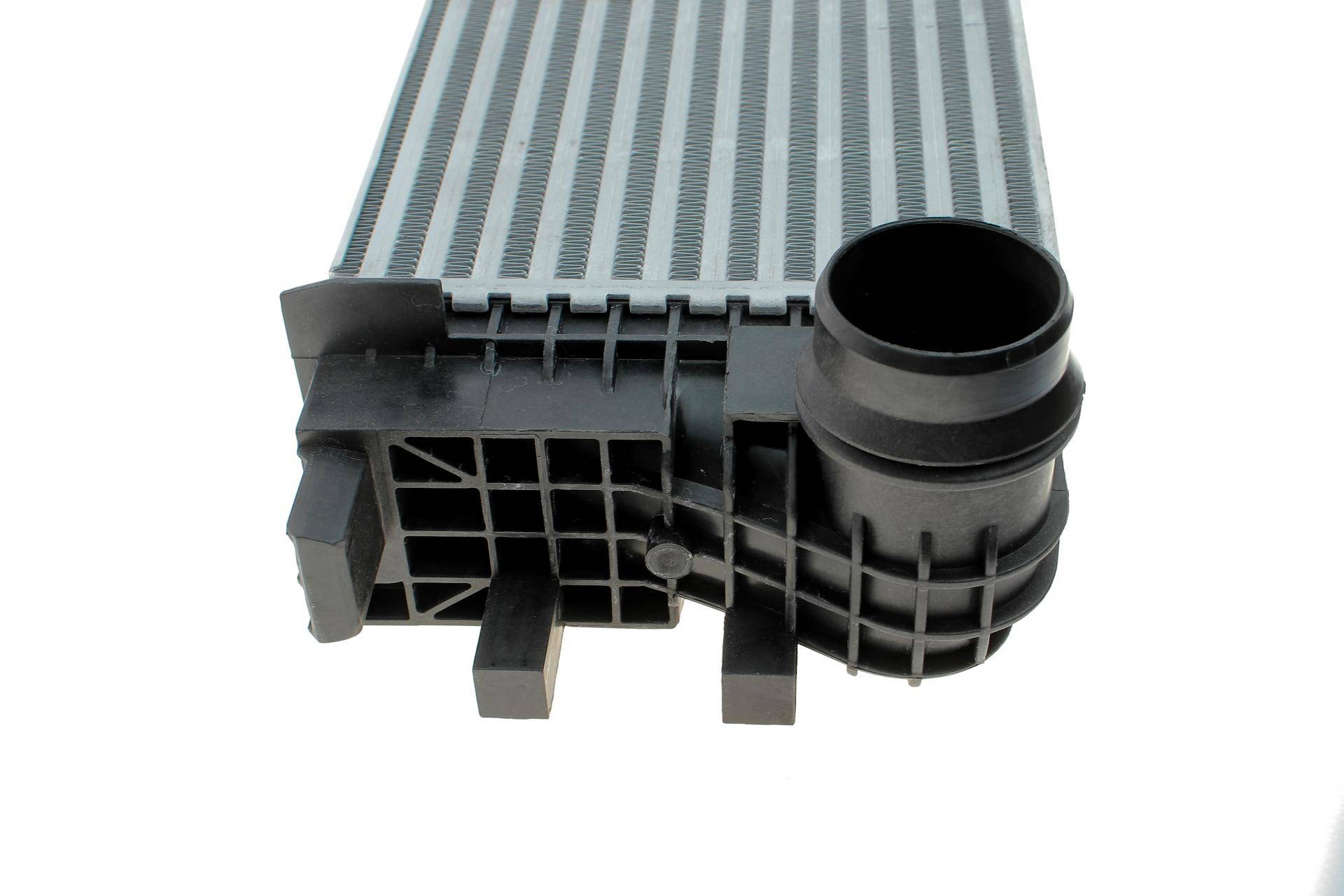 Радіатор інтеркулера MB Vito (W447) 14-