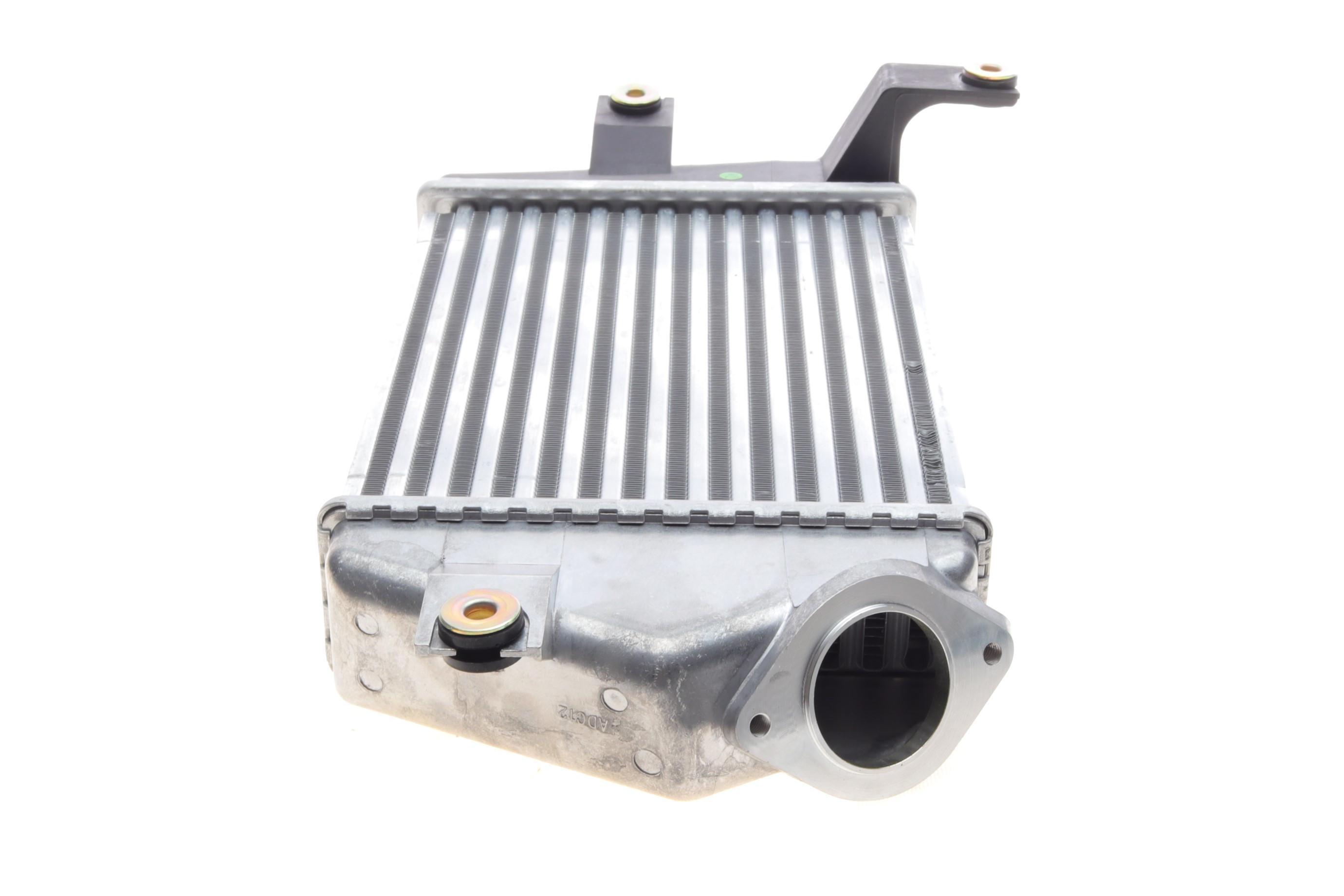 Радіатор інтеркулера Mitsubiahi L200/Pajero Sport 2.5D 05-