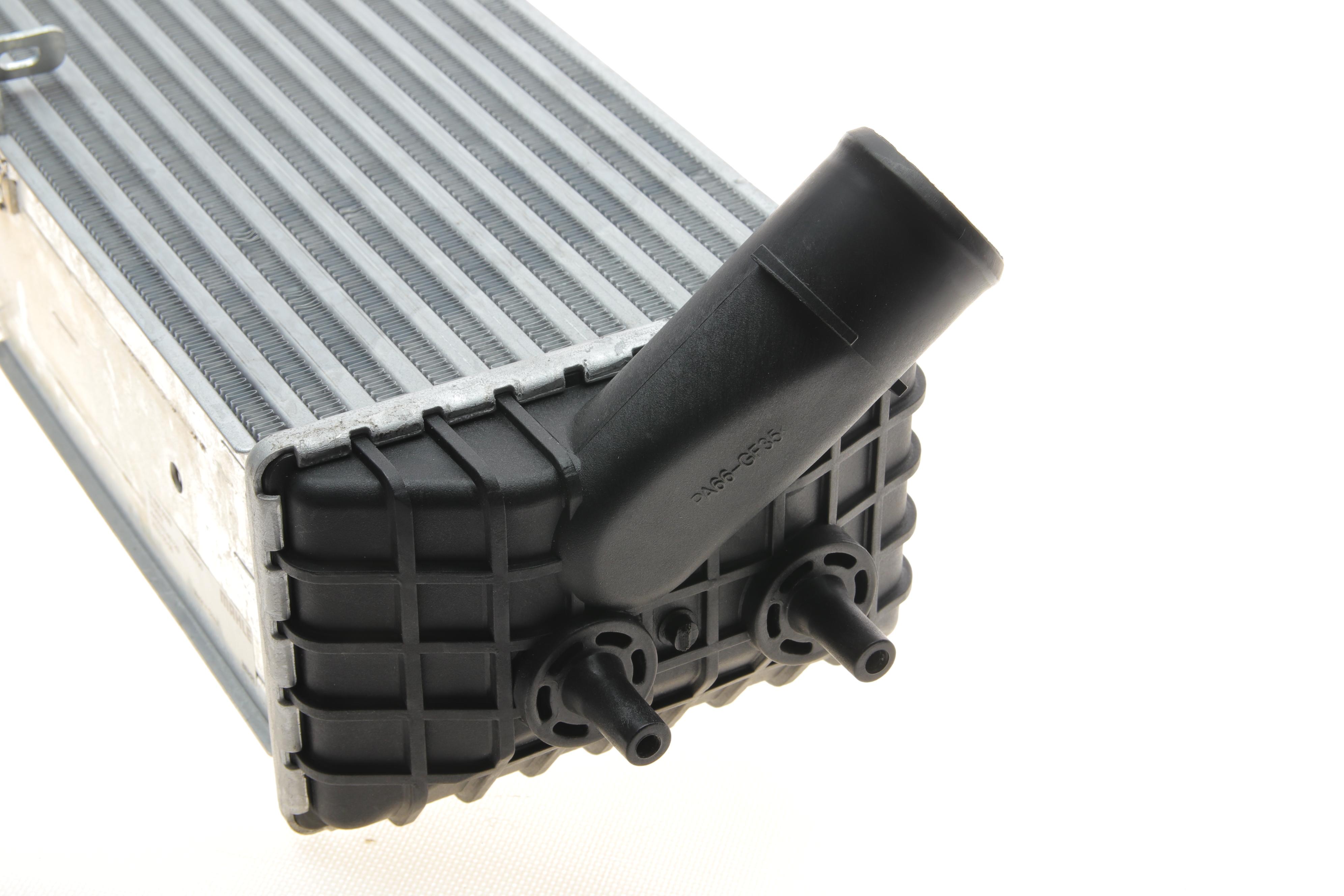 Радіатор інтеркулера Hyundai i20/i30/Kia Ceed 1.4CRDi/1.6CRDi 08-