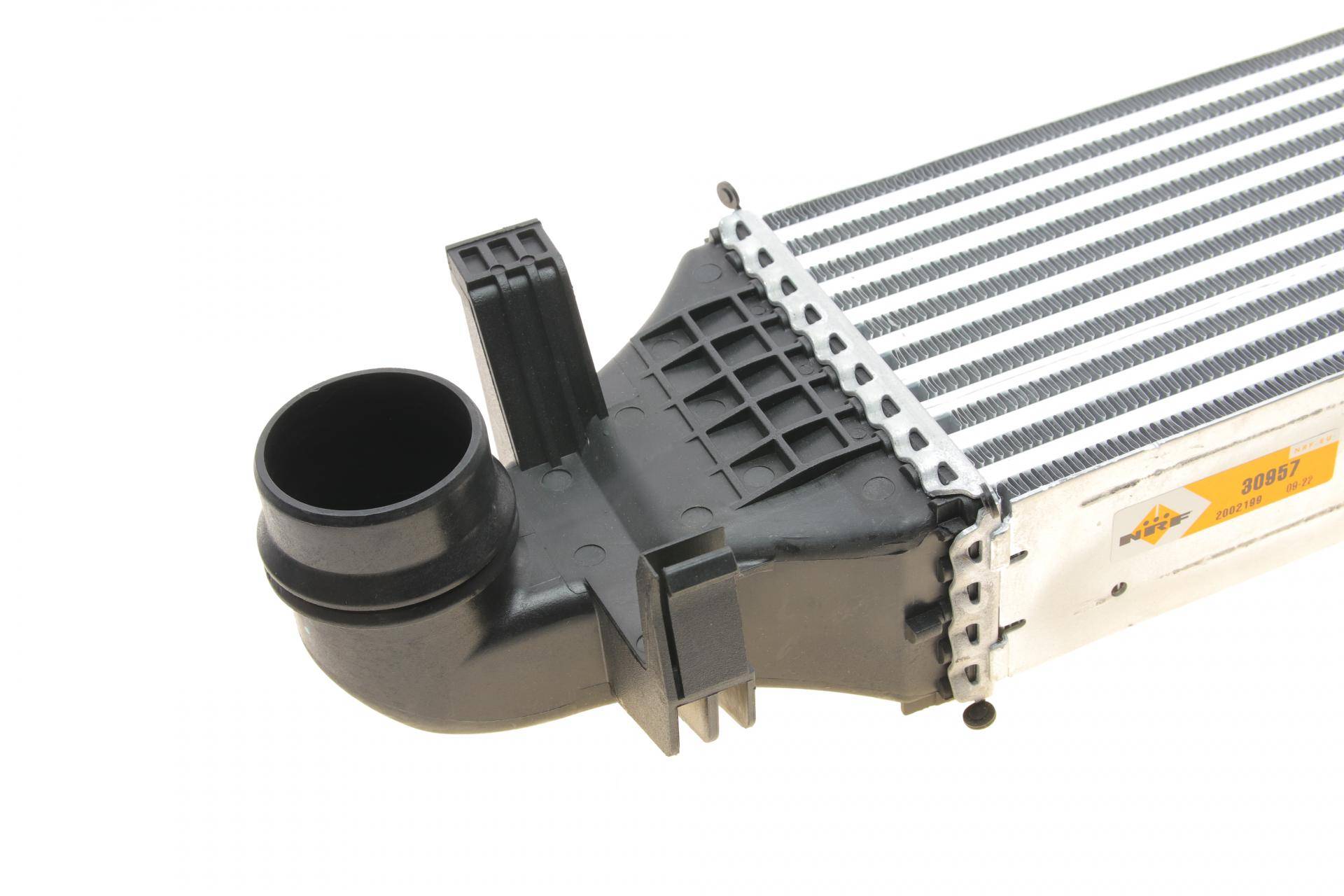 Радіатор інтеркулера MB A-class (W176)/B-class (W246/W242) 1.6-2.2D 11- OM651/M270