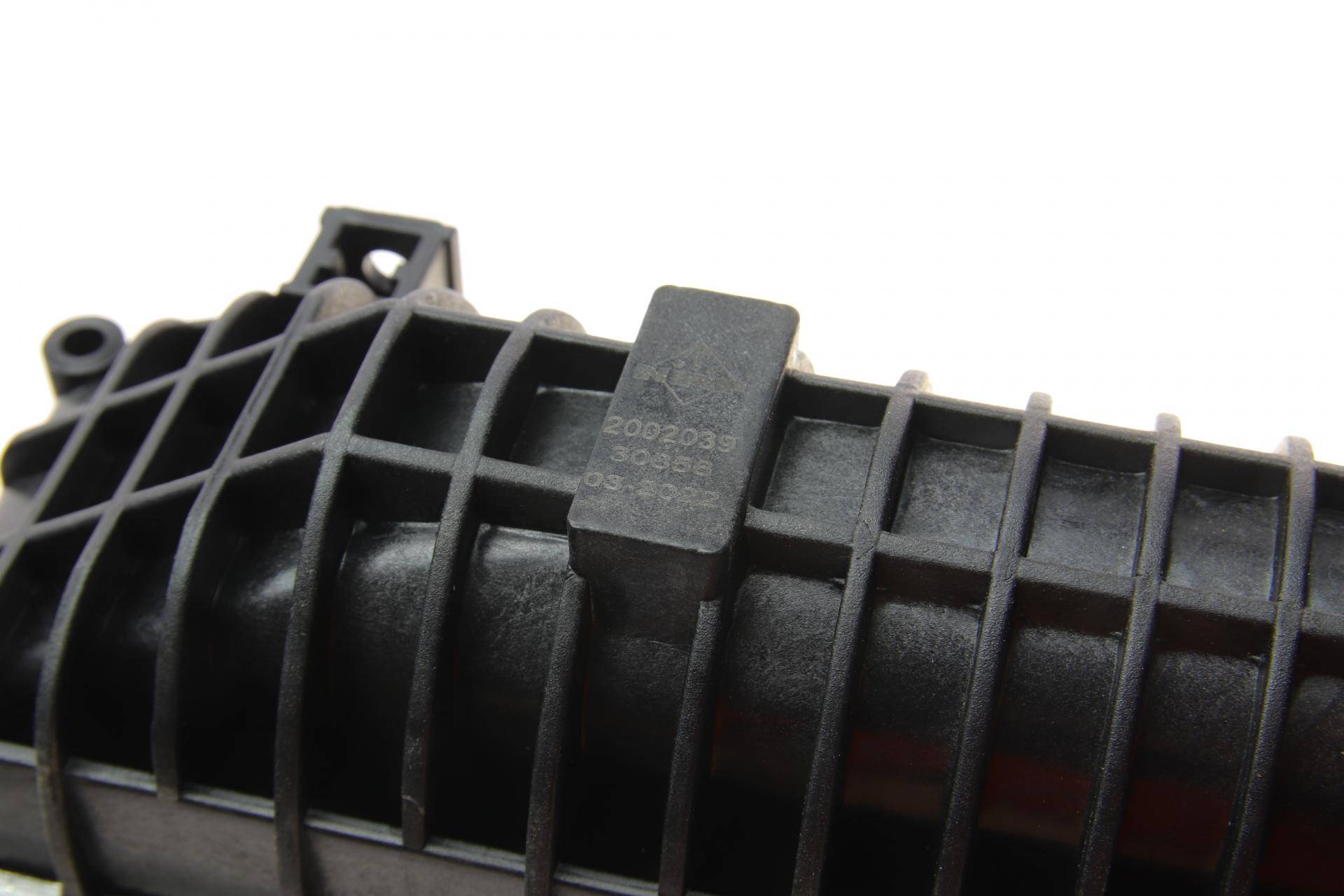 Радіатор інтеркулера Toyota Avensis/Corolla 2.0 D-4D 99-09