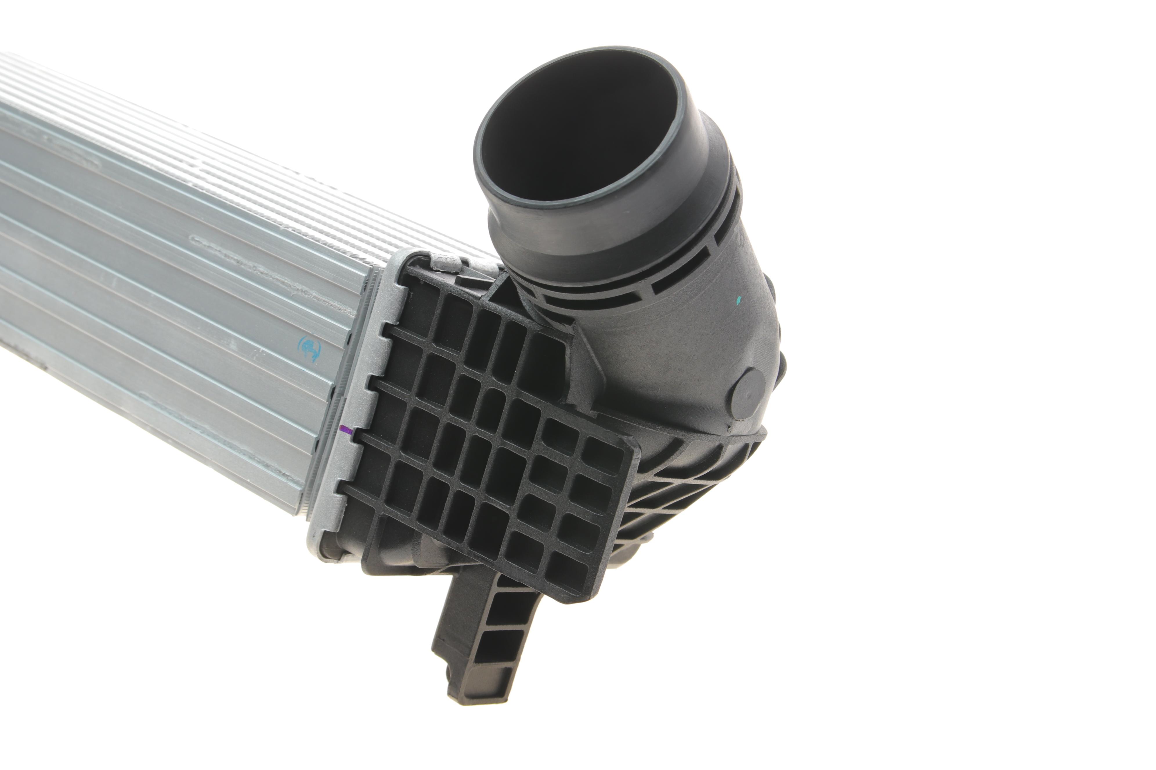 Радіатор інтеркулера Renault Scenic III 1.6 dCi 11-