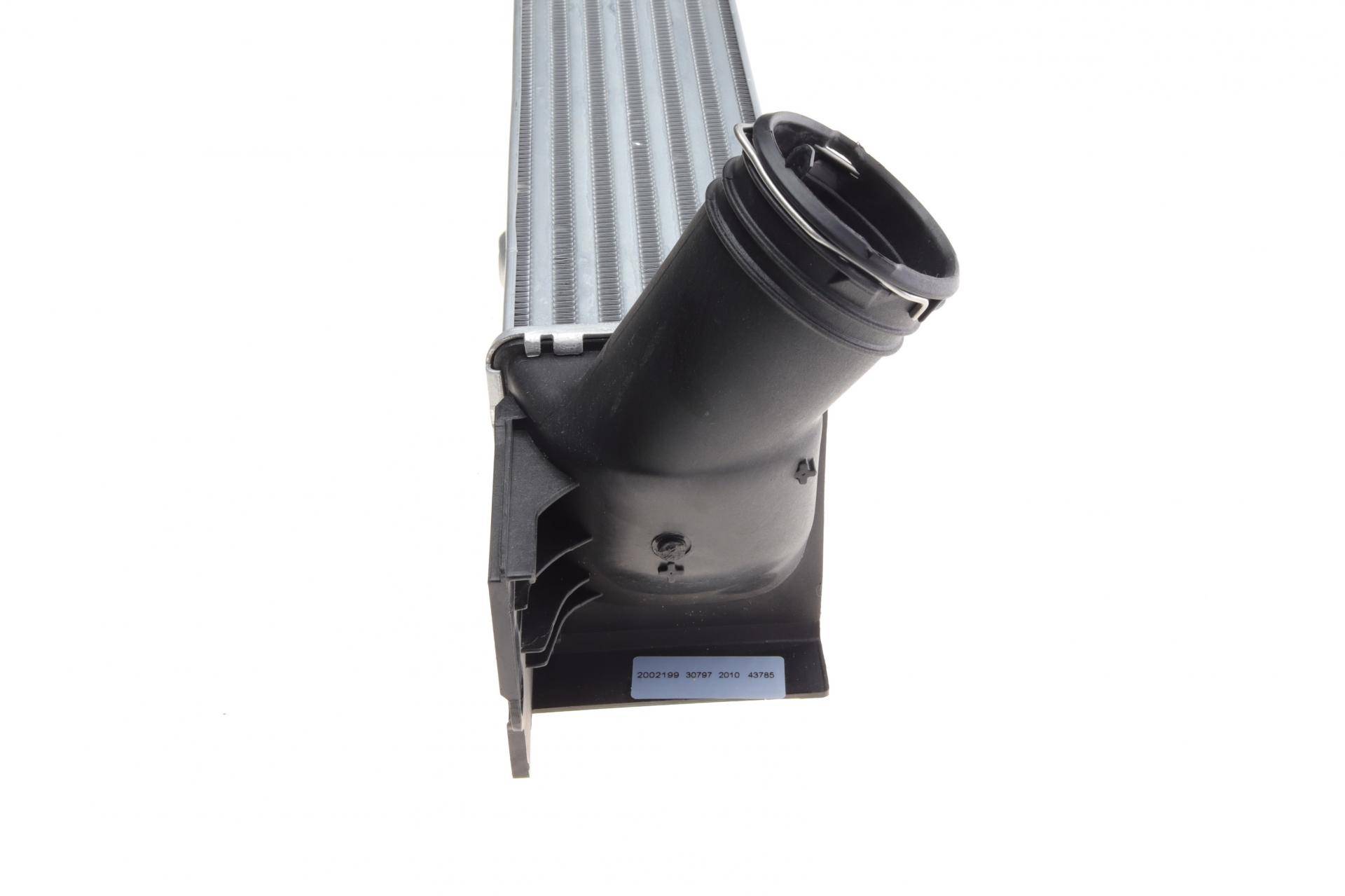 Радіатор інтеркулера BMW 1 (E81/E82/E87/E88)/3 (E90/E91)/X1 (E84) 2.0 04-15