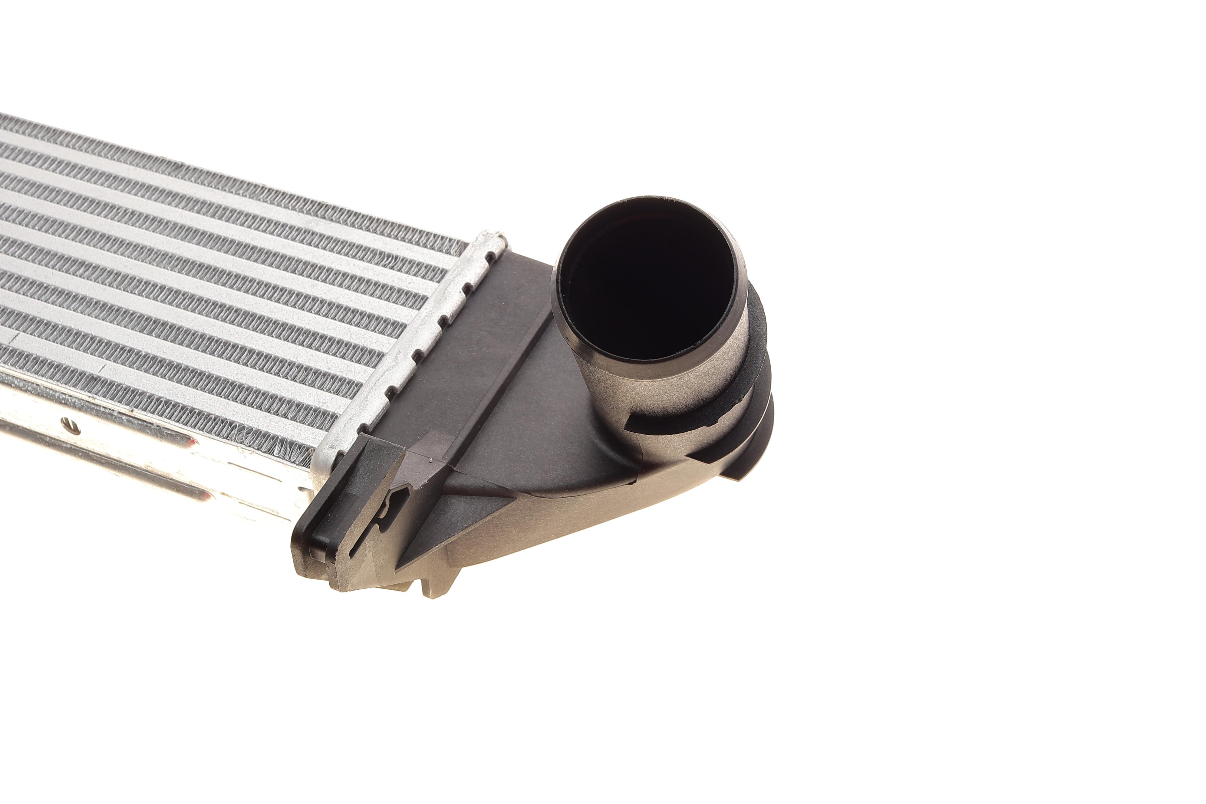 Радіатор інтеркулера Dacia Duster/Logan/Sandero 1.5 dCi 08-