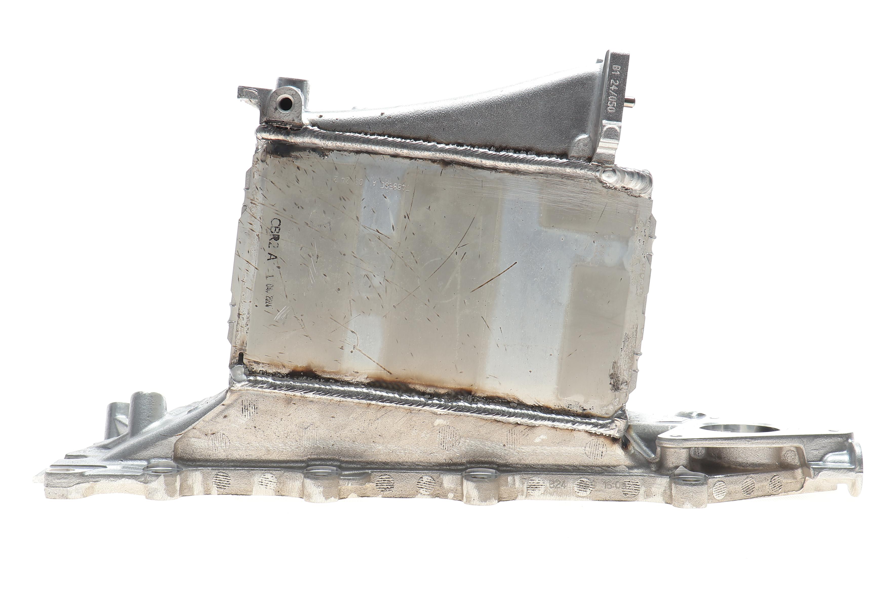 Радіатор інтеркулера Skoda Octavia III/VW Golf VII/Passat 1.6-2.0TDI 12-