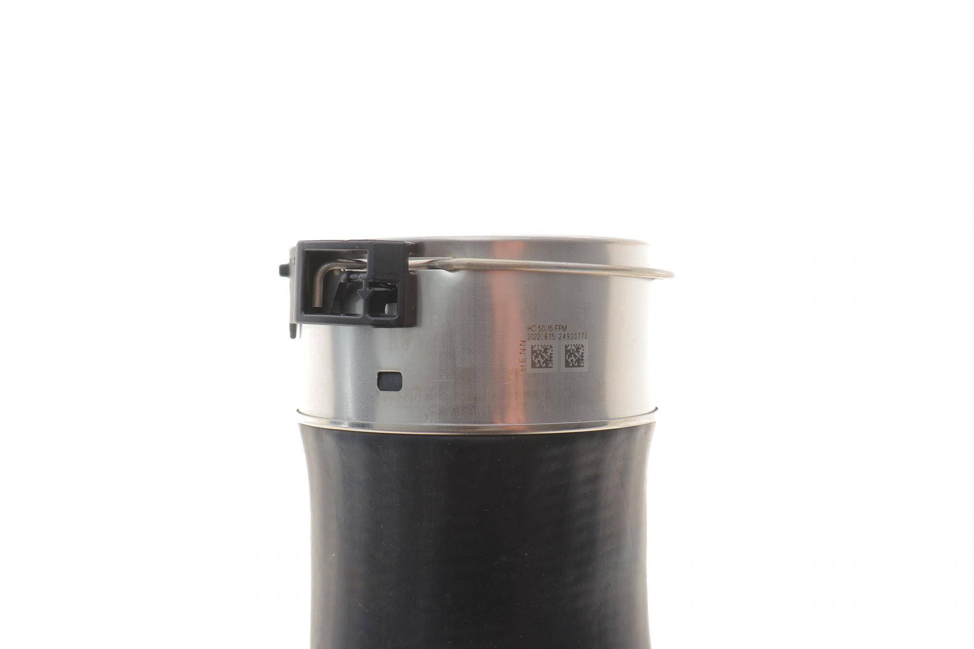 Патрубок інтеркулера MB C-class (W204)/E-class (W212) 09-16 OM651