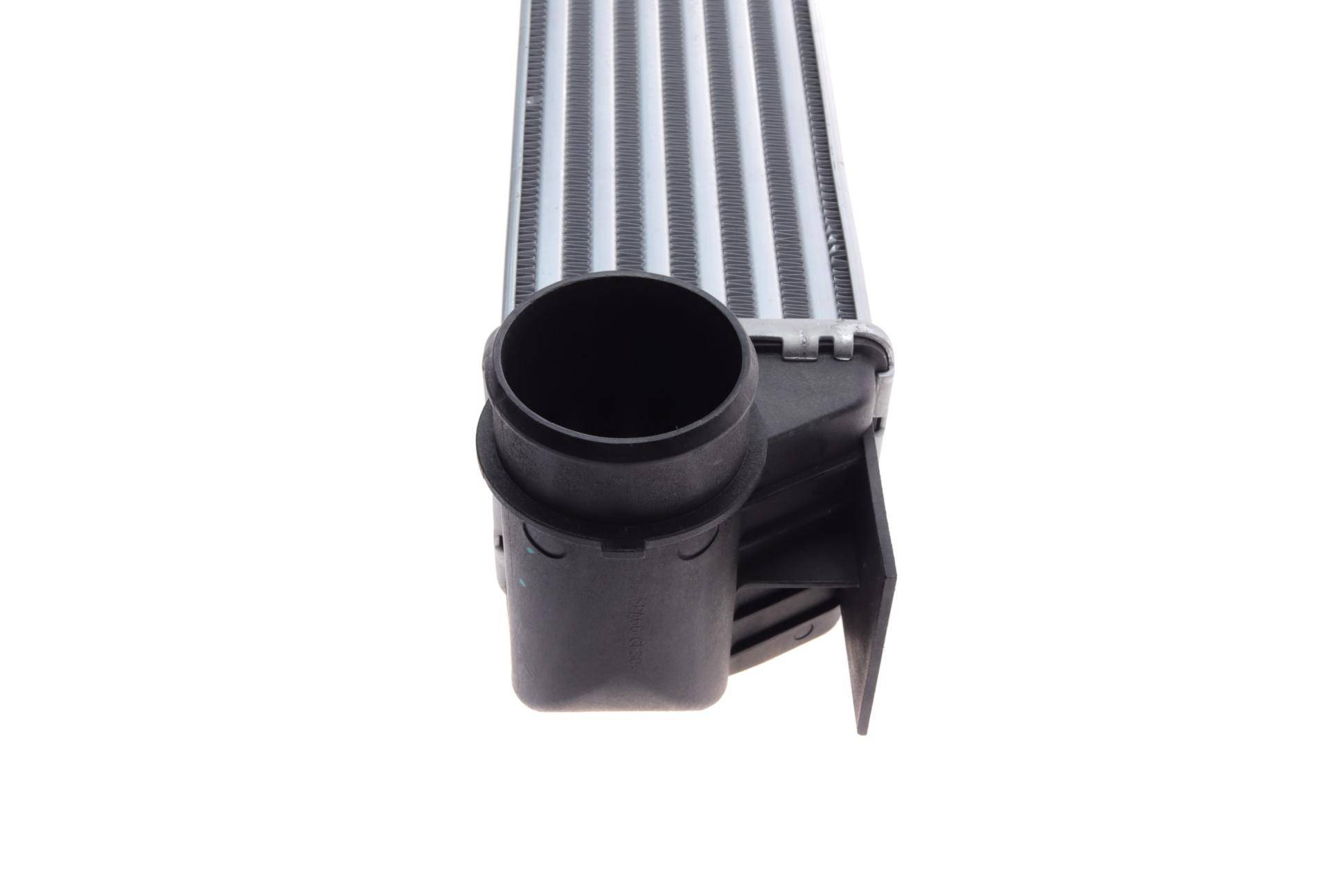 Радіатор інтеркулера BMW (E39)/7 (E38) 2.0/2.5/3.0D 98-04