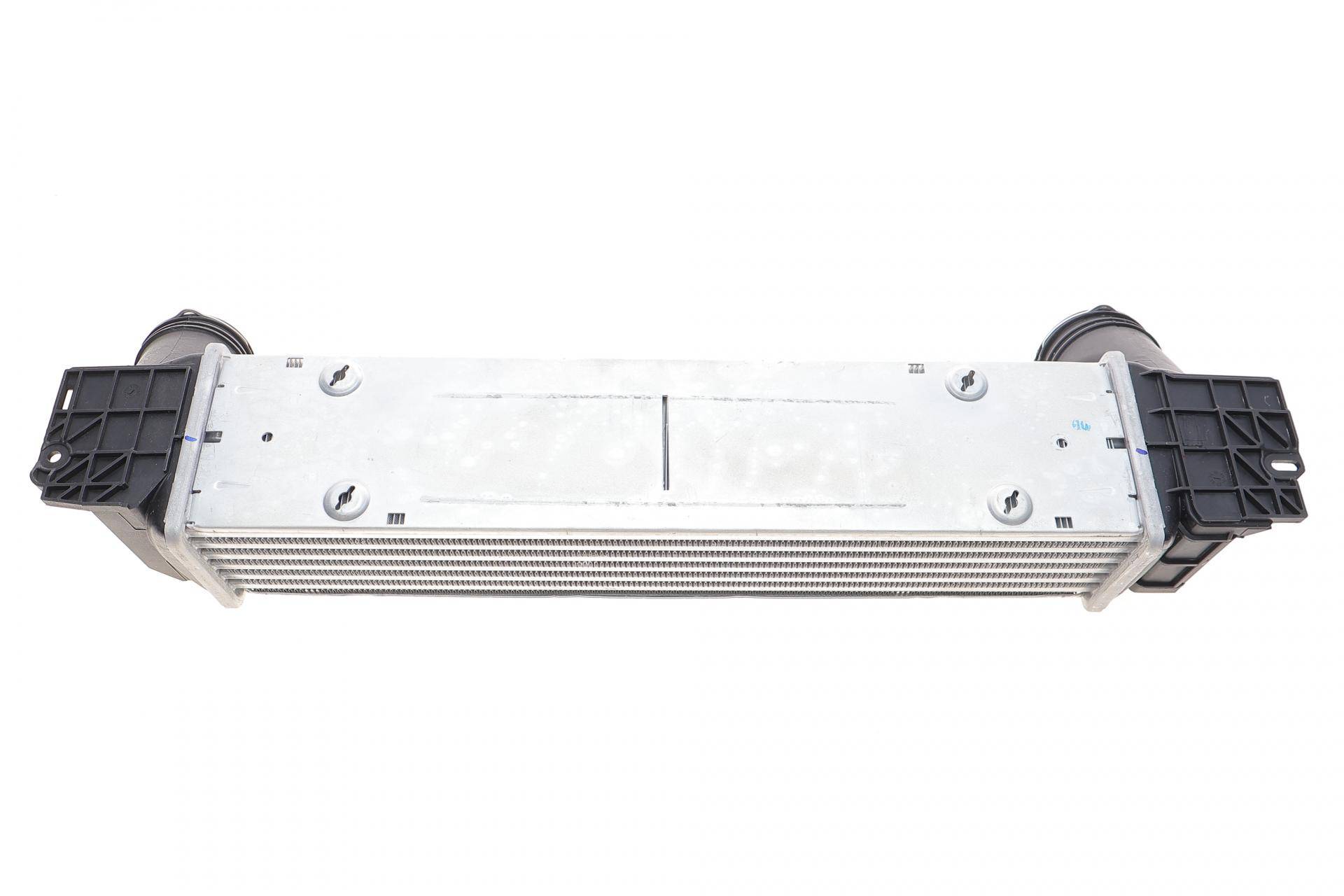 Радіатор інтеркулера BMW 1 (E81/E82/E87/E88)/3 (E90-E93)/X1 (E84) 2.0D N47 04-15