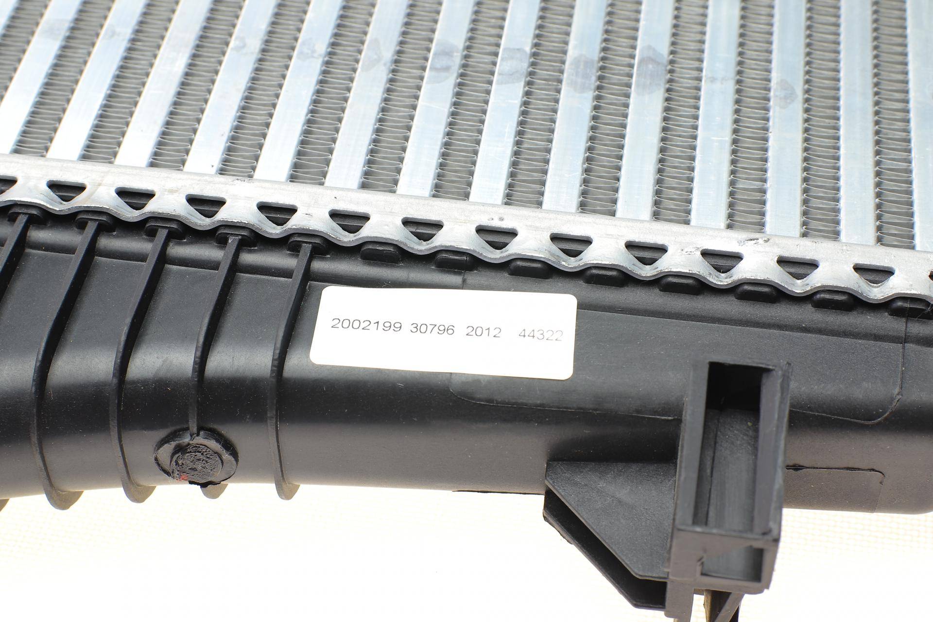 Радіатор інтеркулера Opel Insignia A 1.6-2.8 08-17