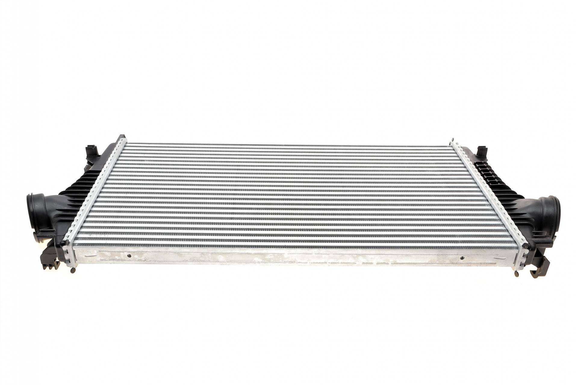 Радіатор інтеркулера Opel Insignia A 1.6-2.8 08-17