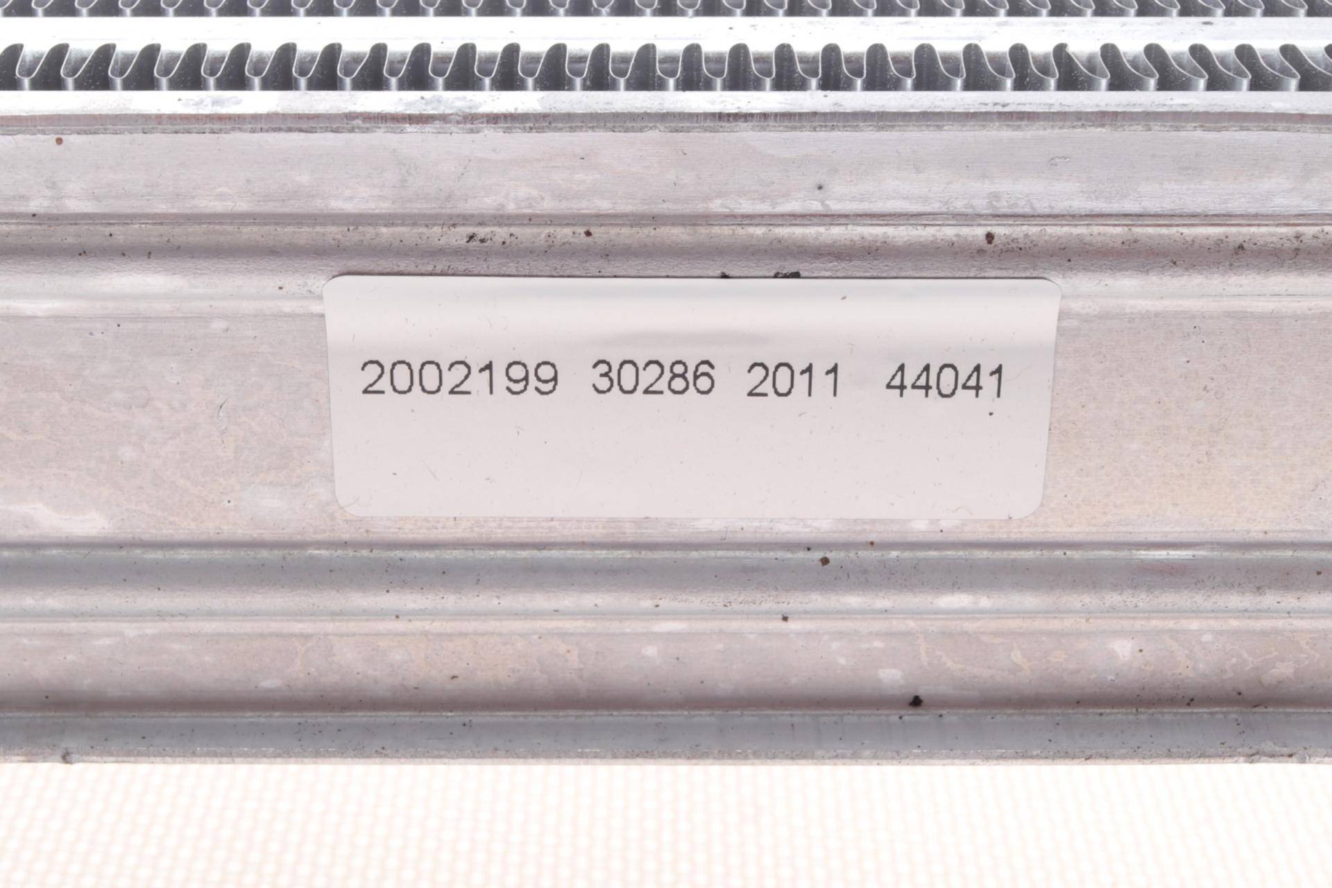 Радіатор інтеркулера VW Touareg 2.5/5.0TDI 02-10