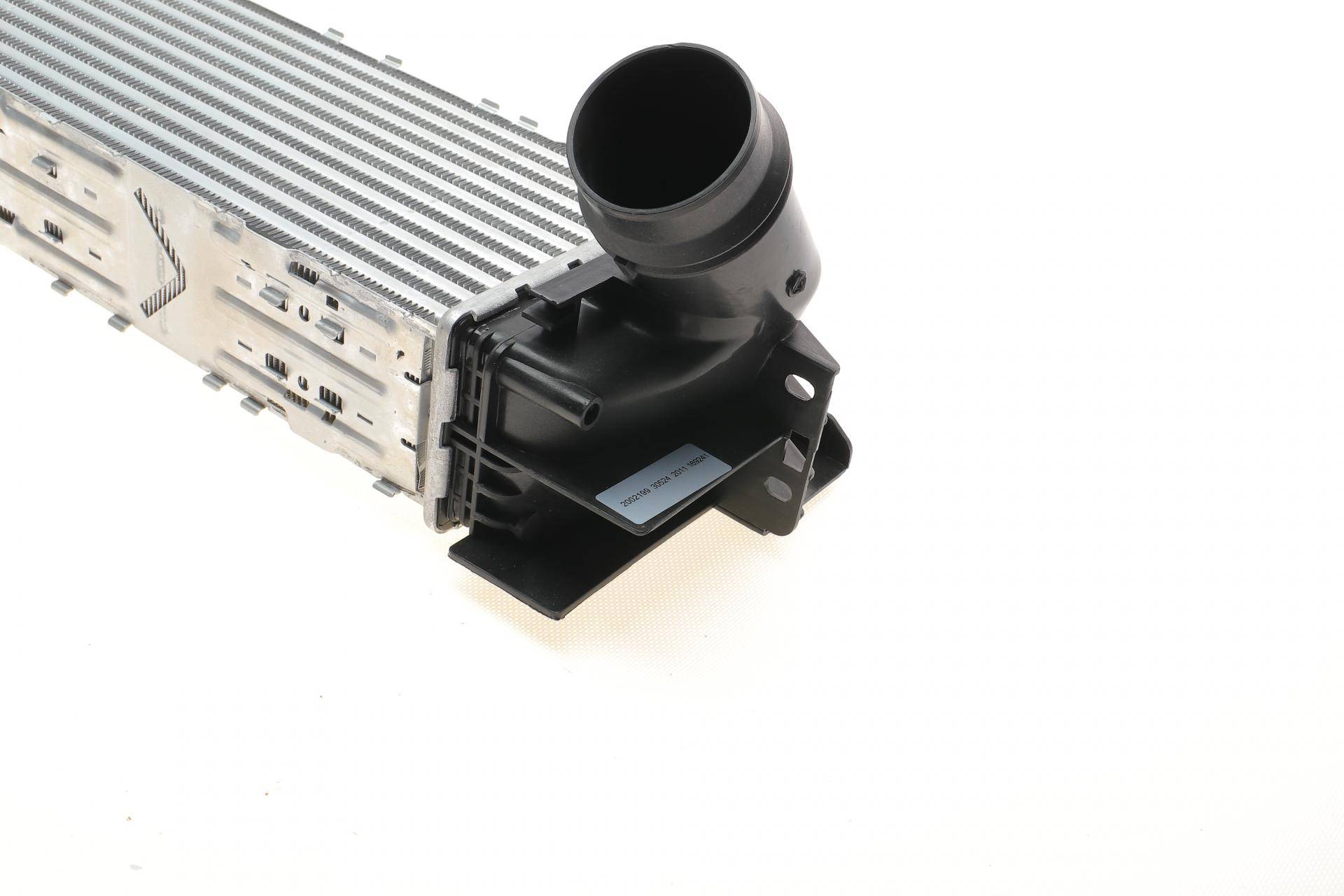 Радіатор інтеркулера BMW X3 (F25)/X4 (F26) 1.6/2.0/2.0D 10-