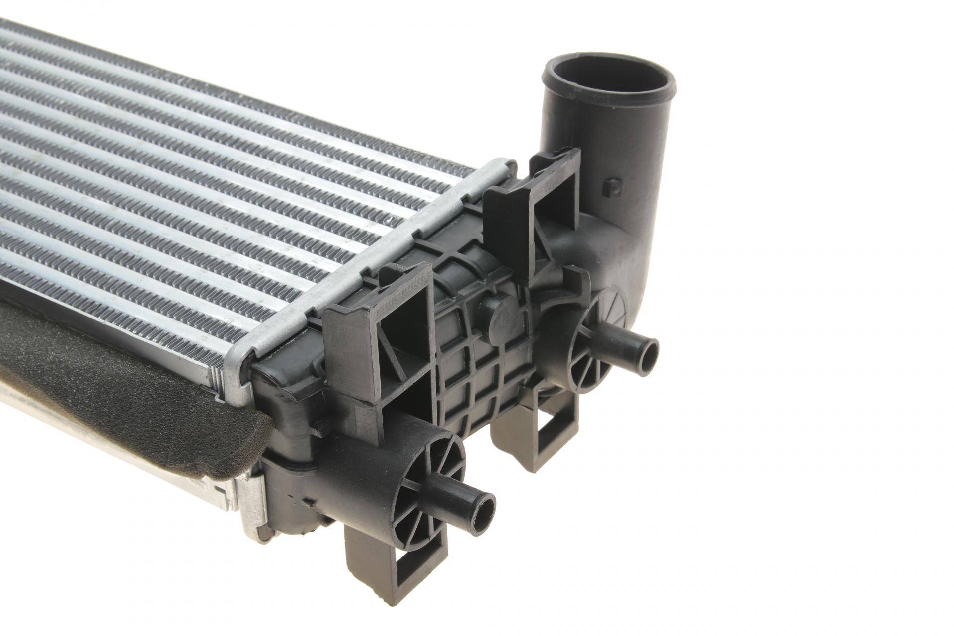 Радіатор інтеркулера Ford Focus/C-Max/Transit 1.0 EcoBoost 12-